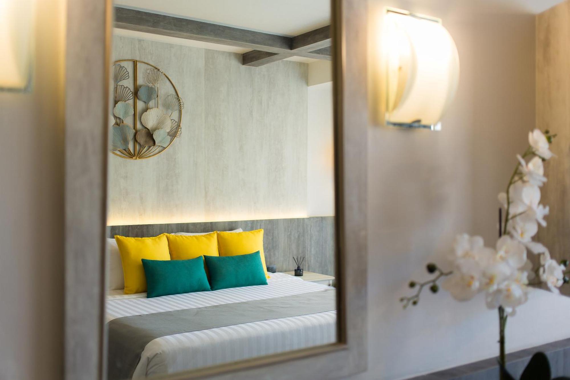 Deluxe Double or Twin Room Pool Wing