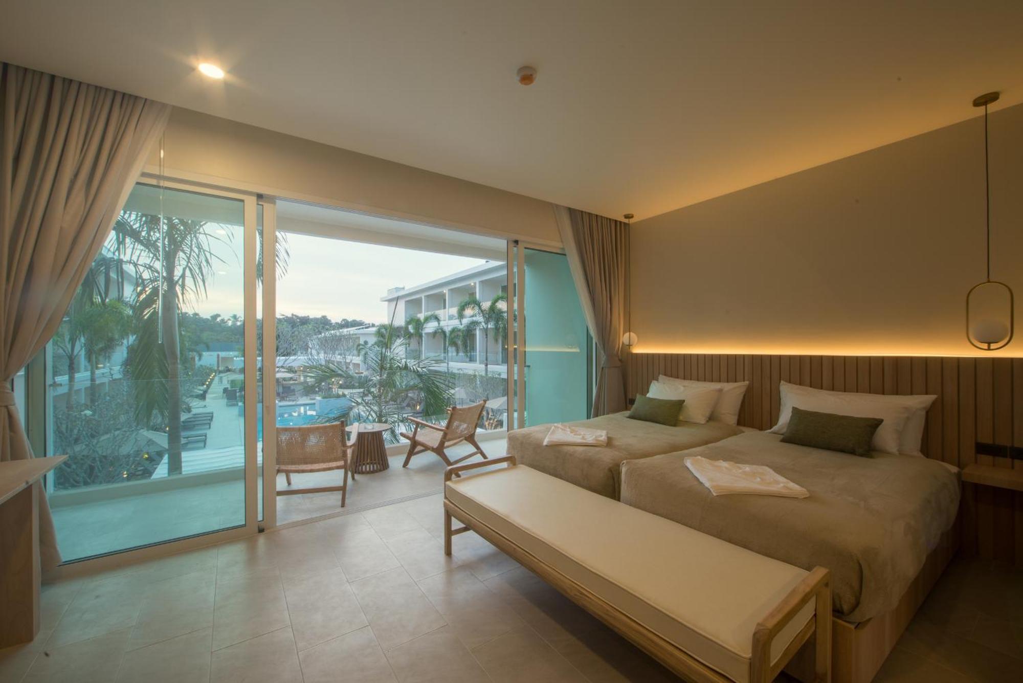 Deluxe Zimmer mit Kingsize-Bett oder 2 Einzelbetten und herrlicher Aussicht