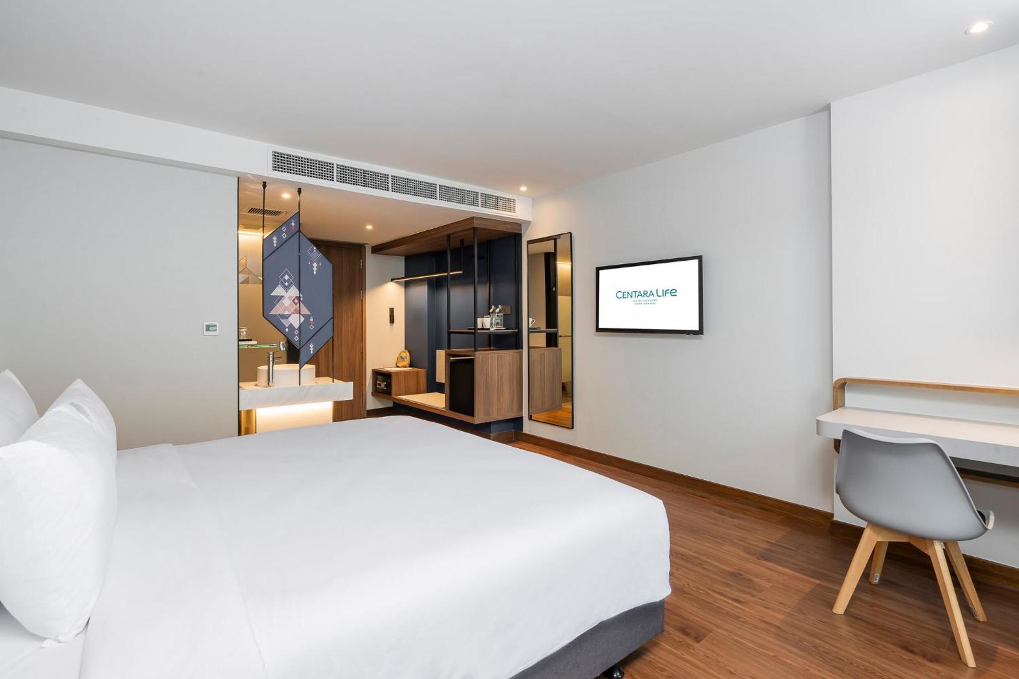 Superior King Room