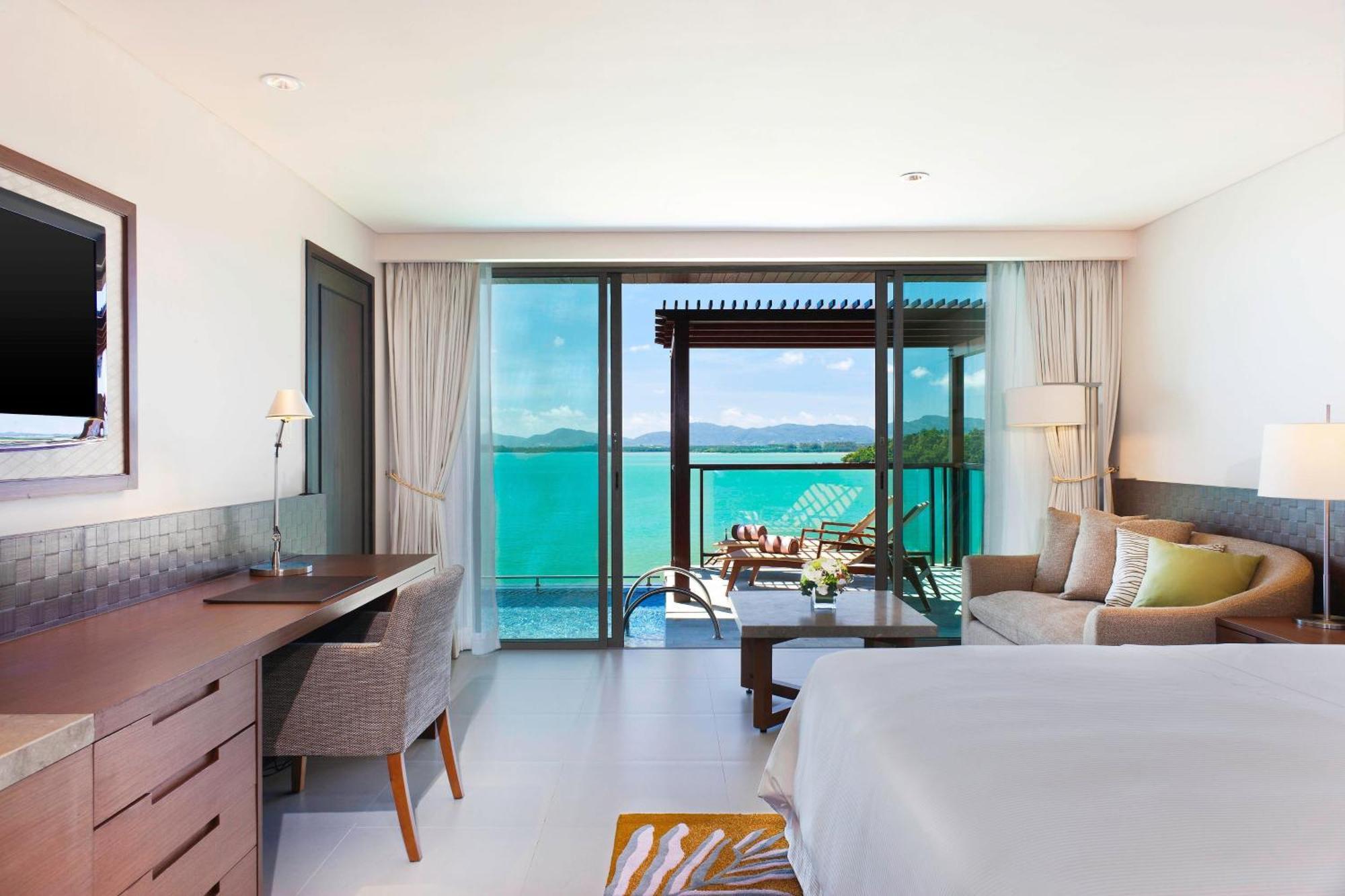 Oceanfront View, Guest Room, 1 King, Pool Access,1634422314:JPEG