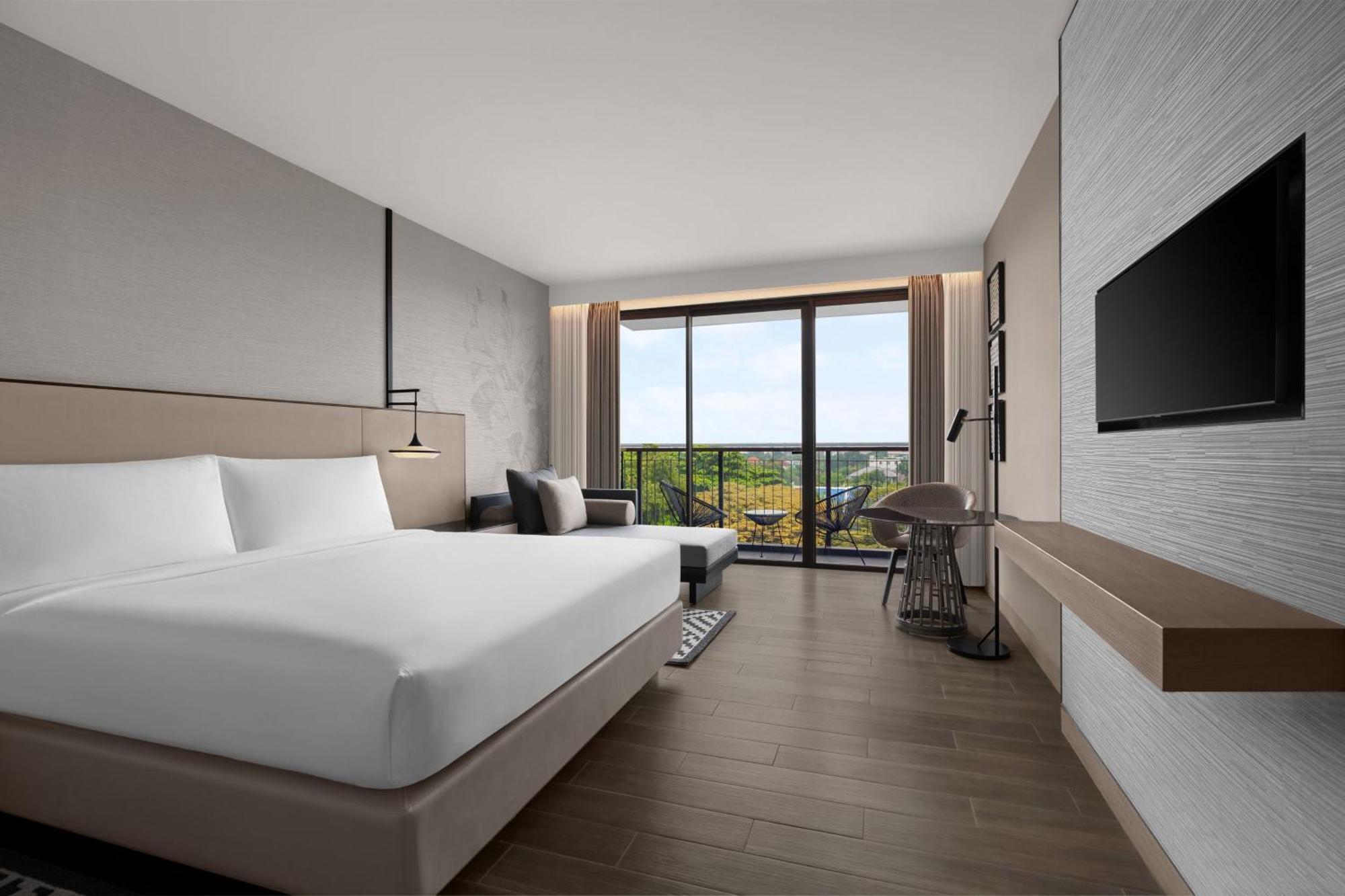 Deluxe Zimmer mit Kingsize-Bett und Balkon