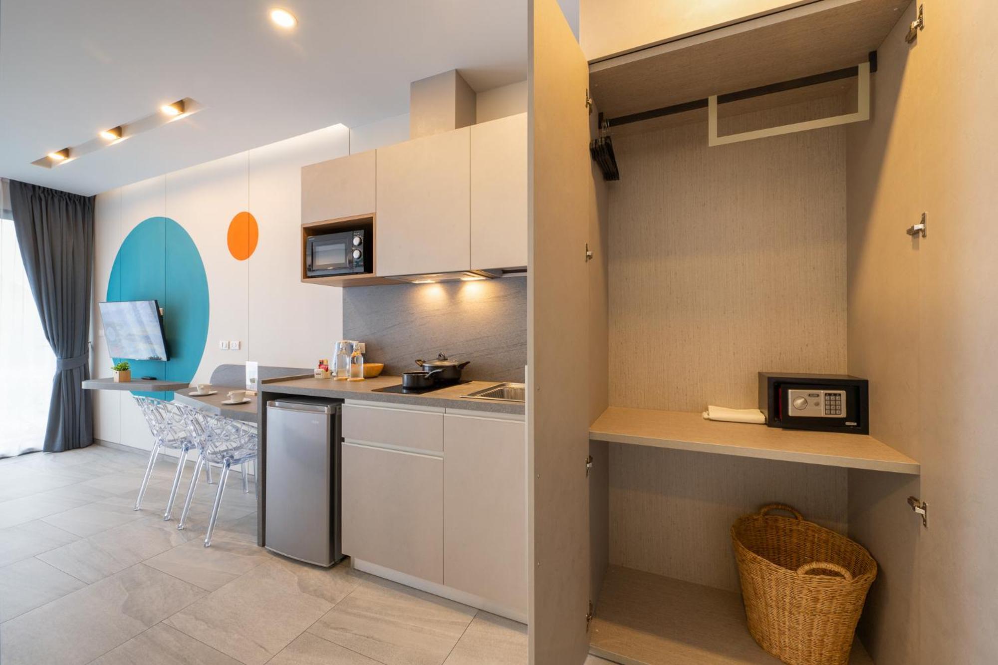 Studio Breeze Coworking Space