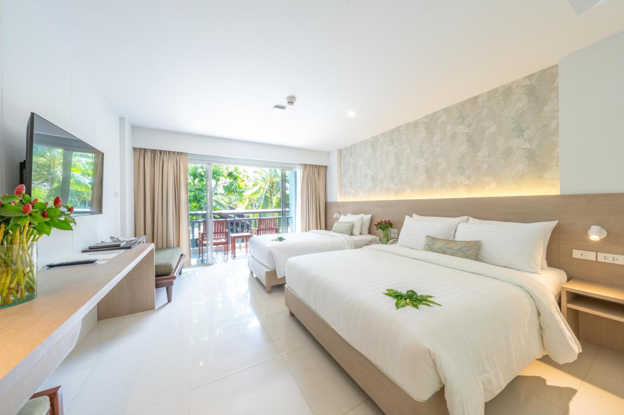 Standard Double or Twin Room Balcony