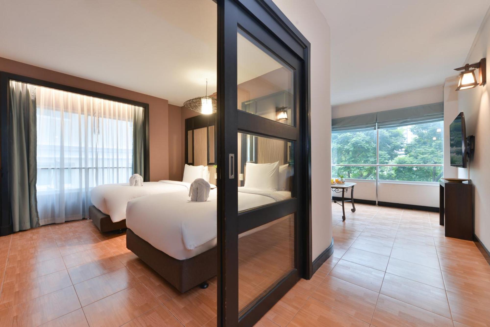 Royal Suite Twin Bed