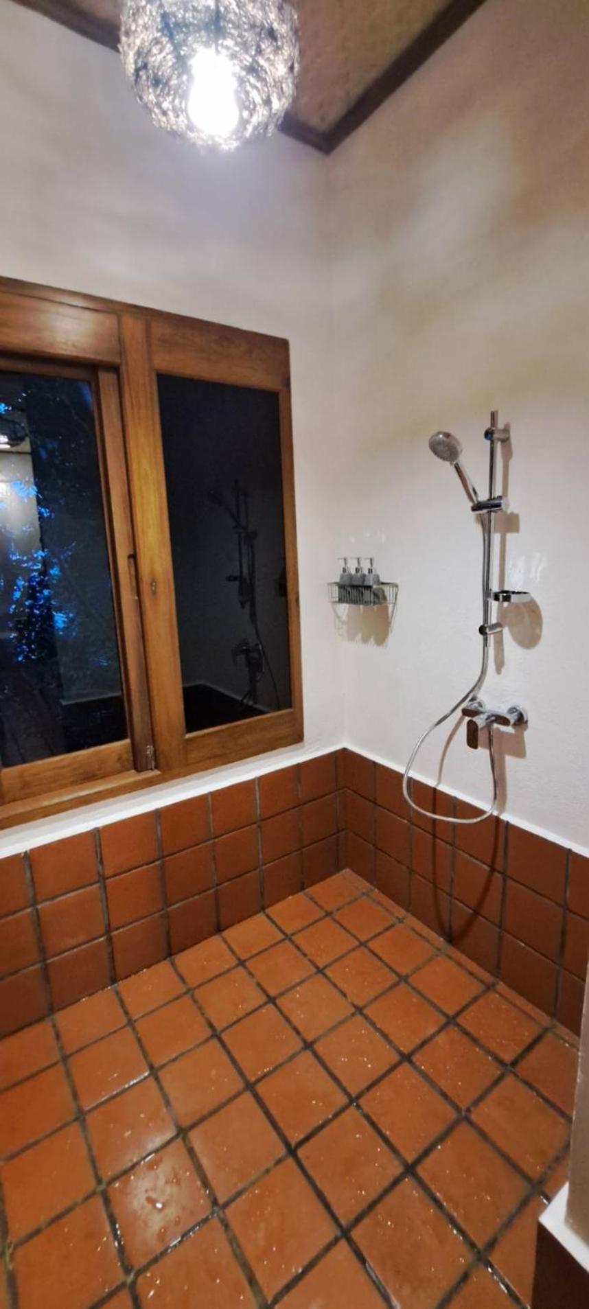 Grand Deluxe Double Room with Air Conditioning,1540320181:JPEG