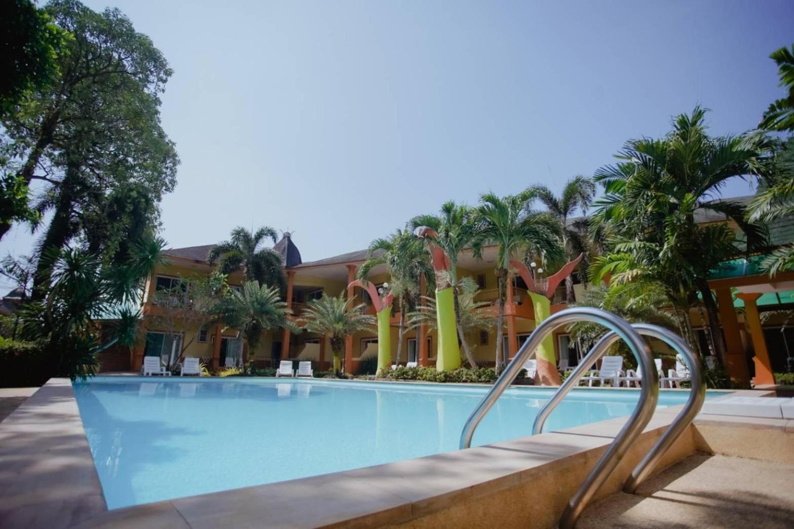 Superior Double Room Pool View