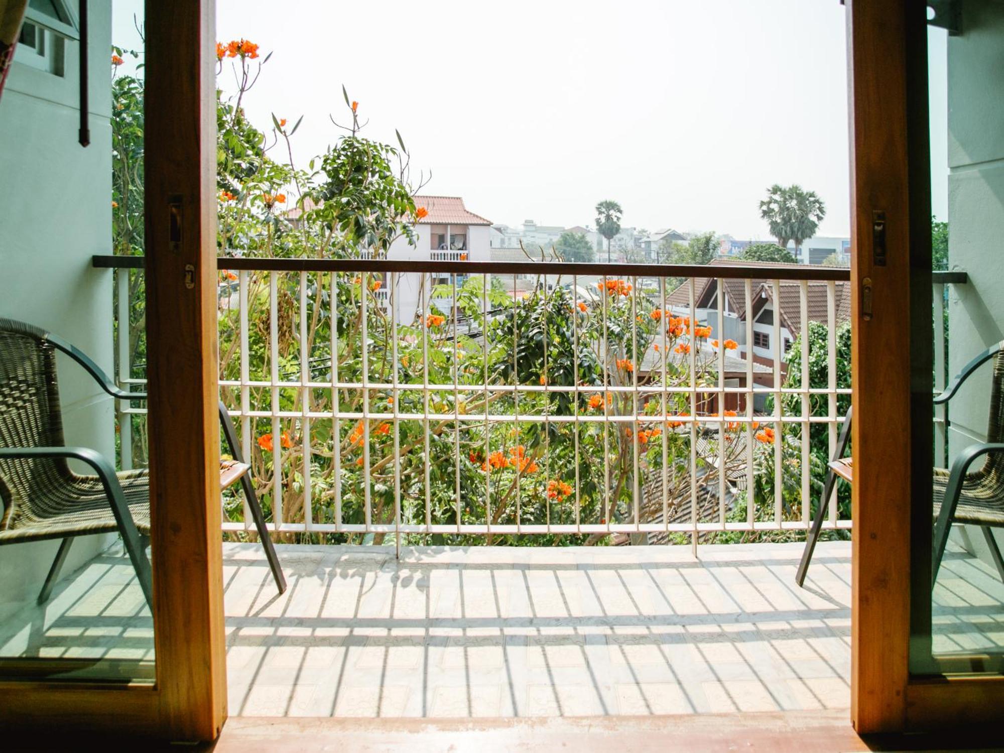 Classic Triple Room with Balcony