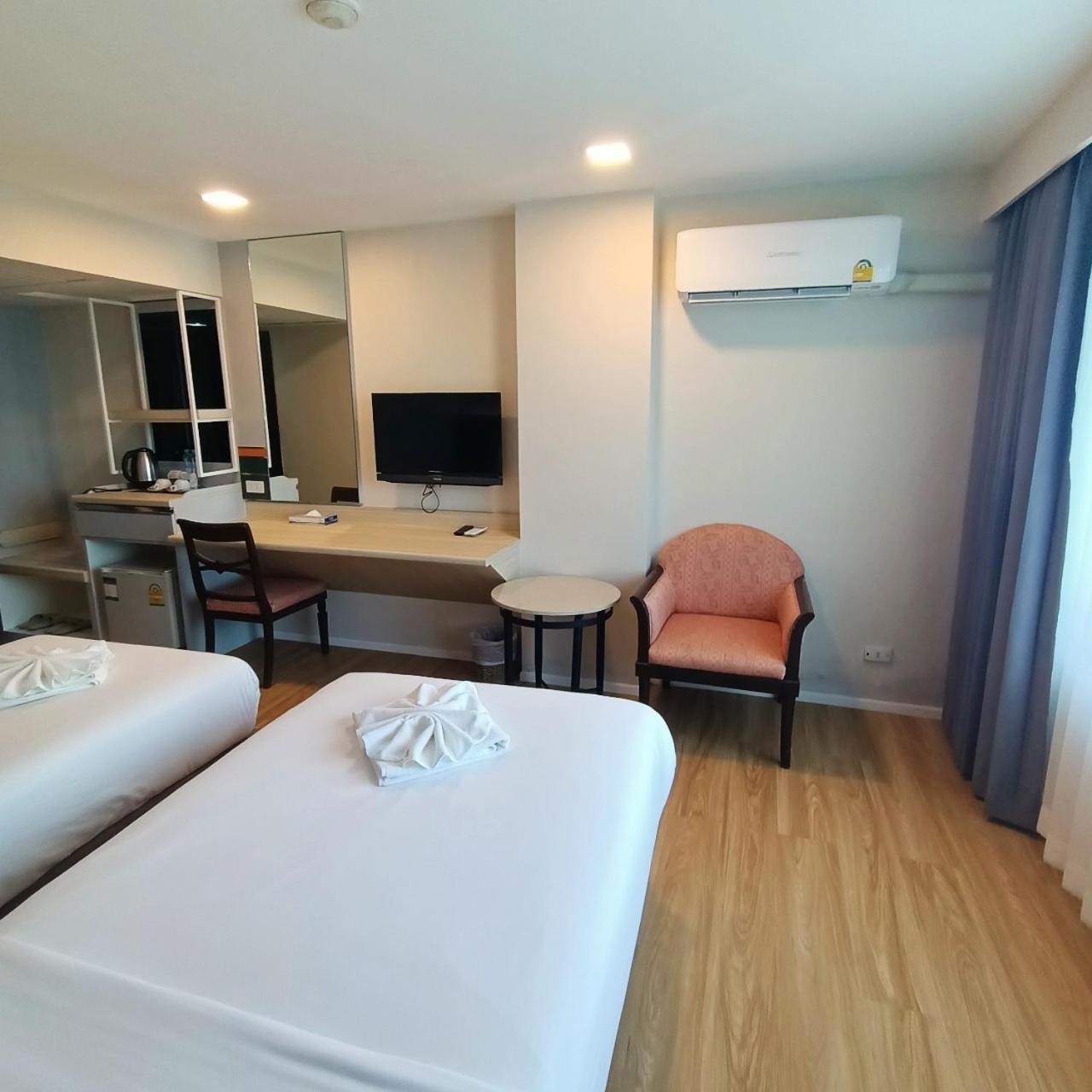 Deluxe Twin Room