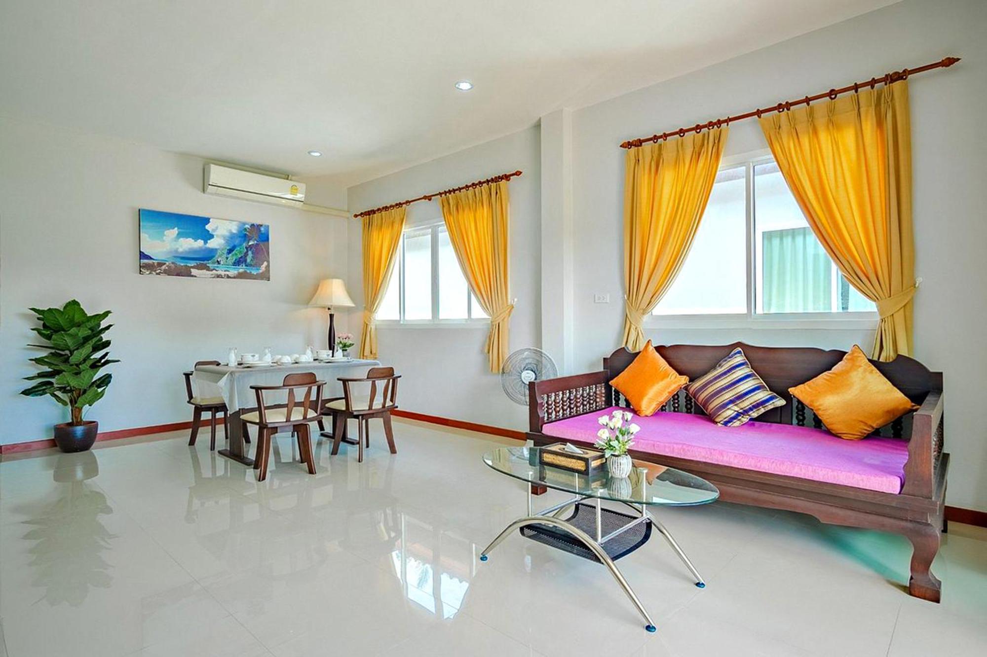 One-Bedroom Suite