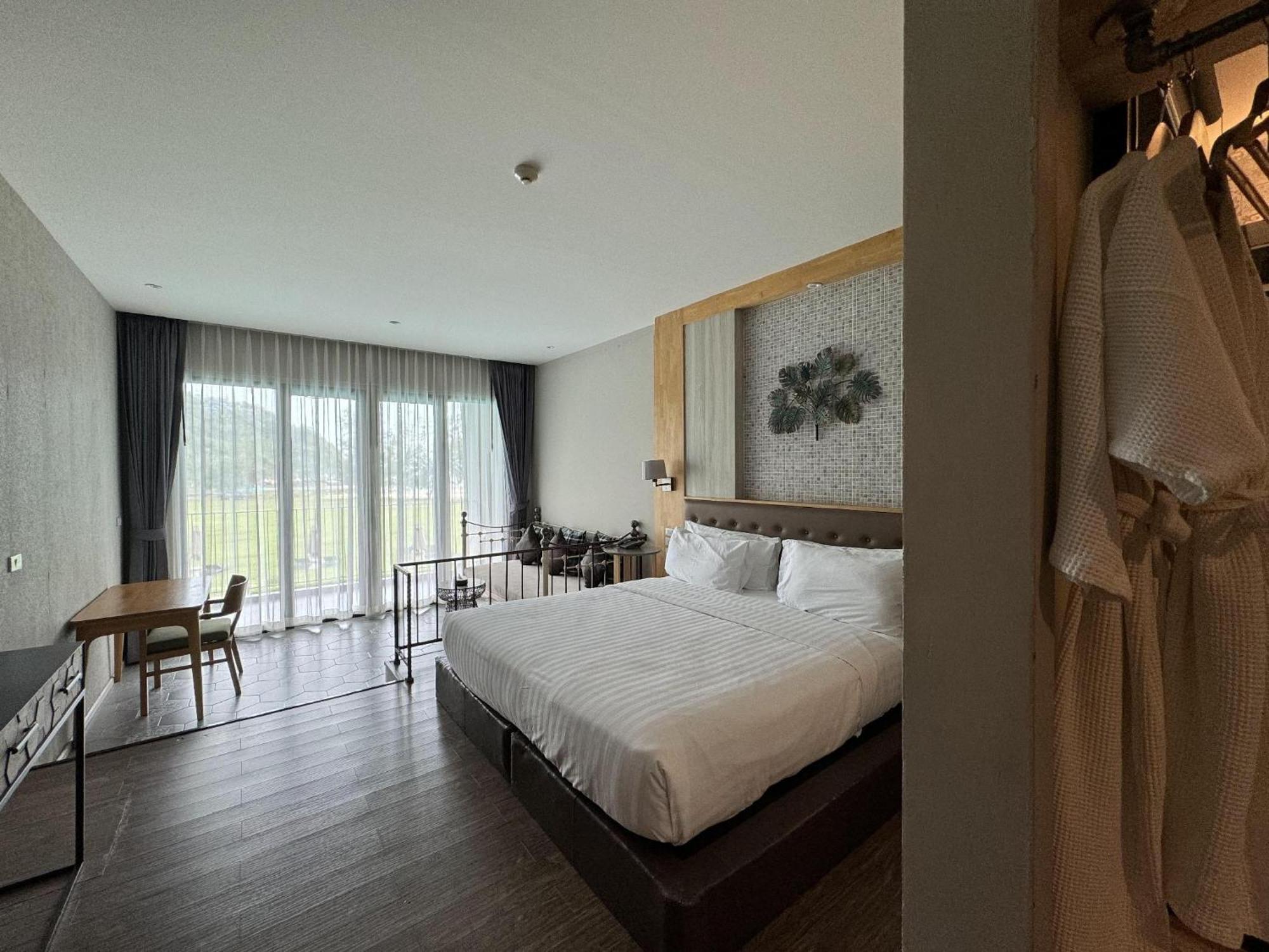 Deluxe Doppel-/Zweibettzimmer mit Meerblick