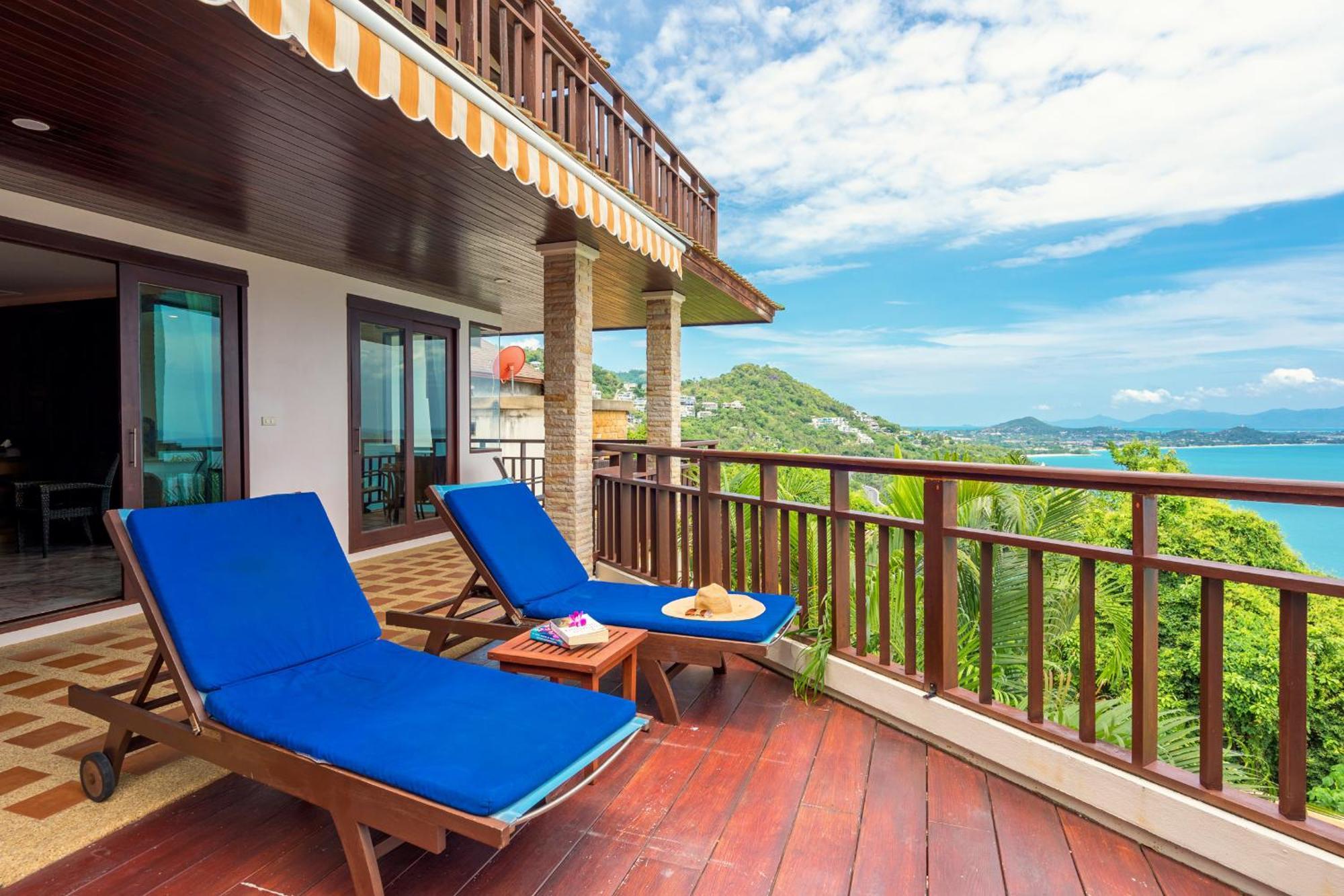 One-Bedroom Pool Suite