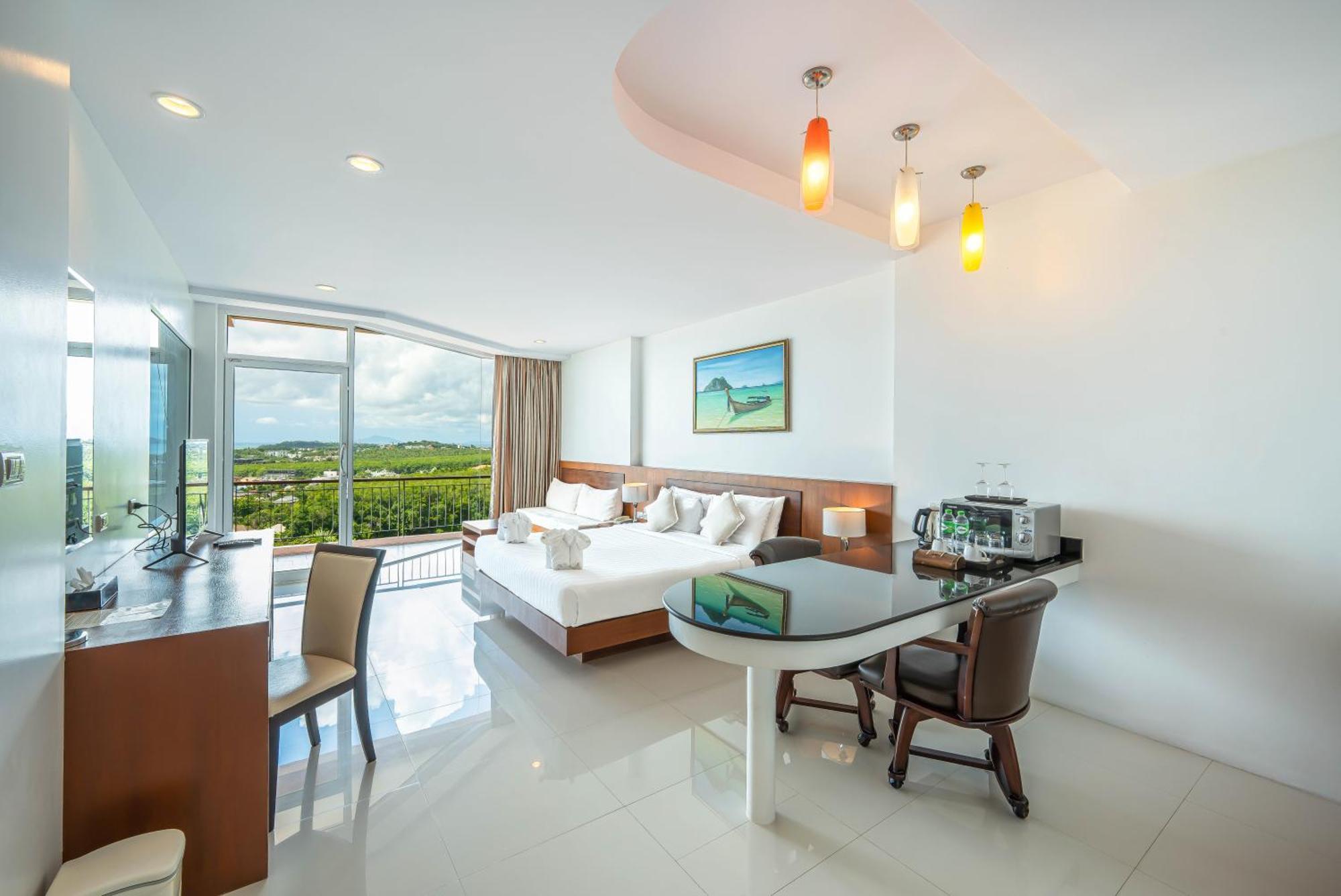 King Suite Sea View