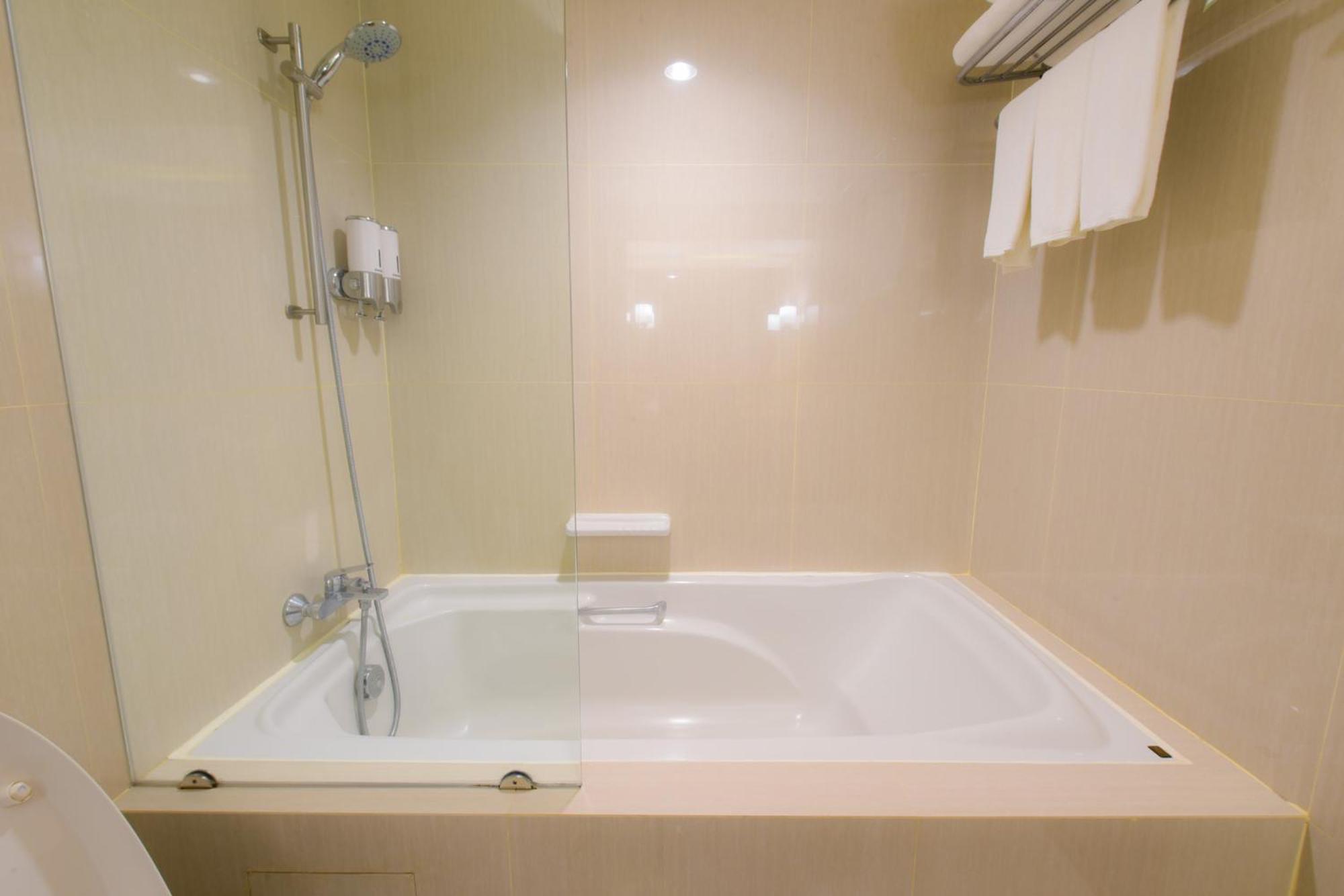 One-Bedroom Suite,1547055985:JPEG