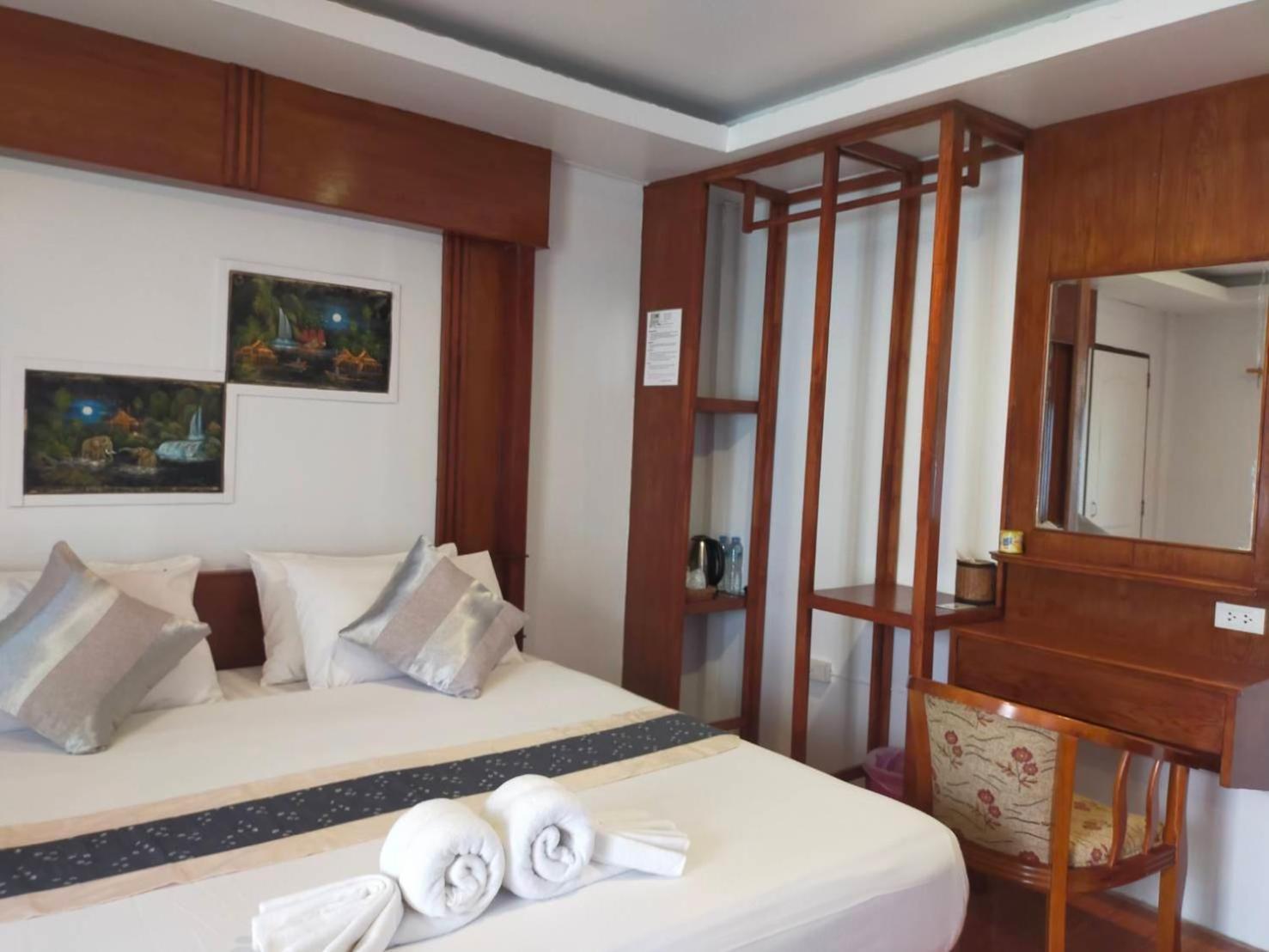Superior Double or Twin Room,1548216067:JPEG