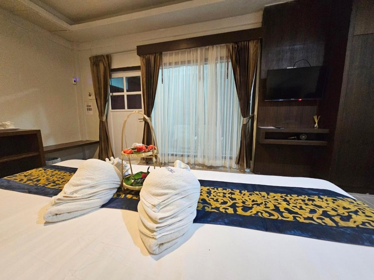 Deluxe Double Room Beach Access