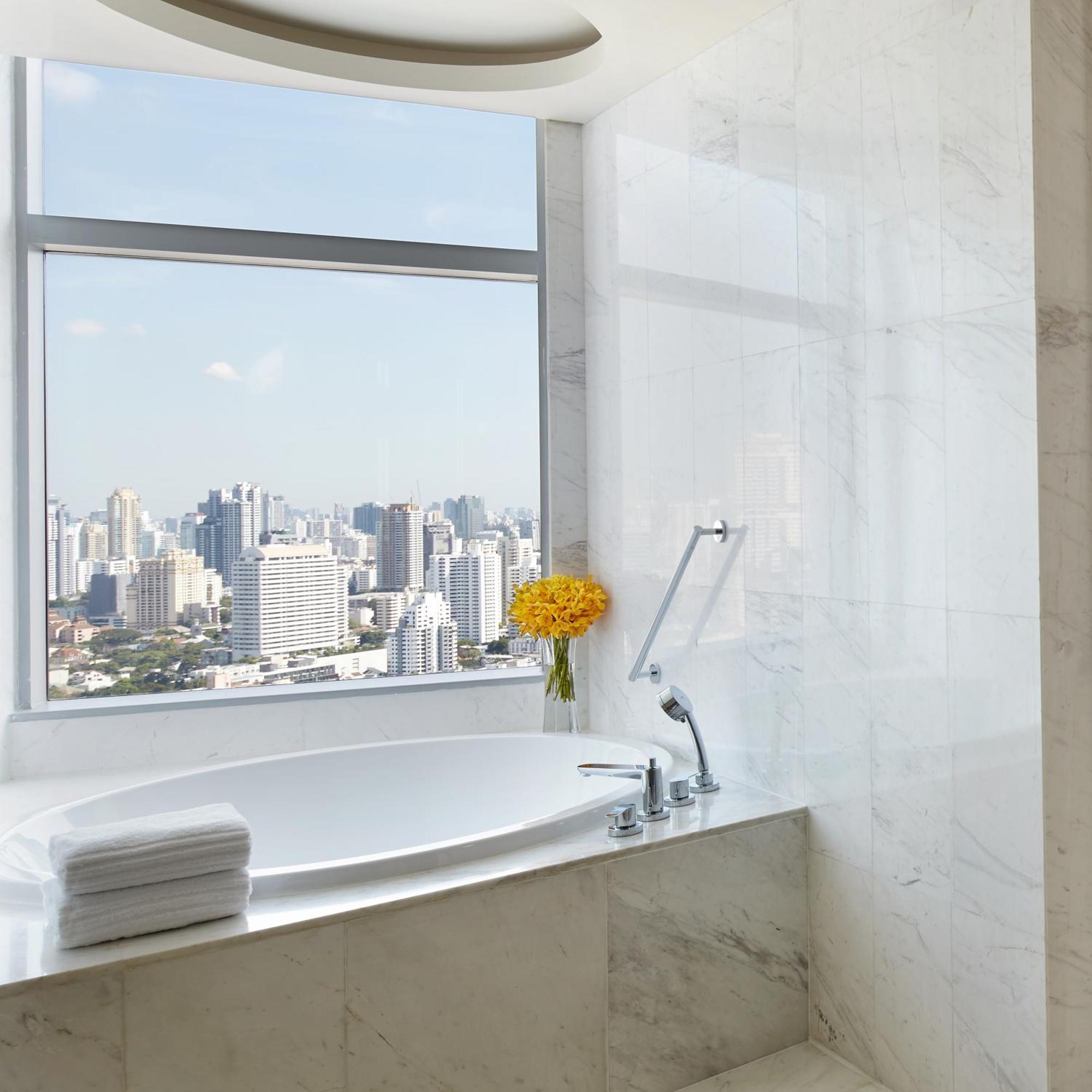 One-Bedroom King Suite - High Floor,1416267972:JPEG