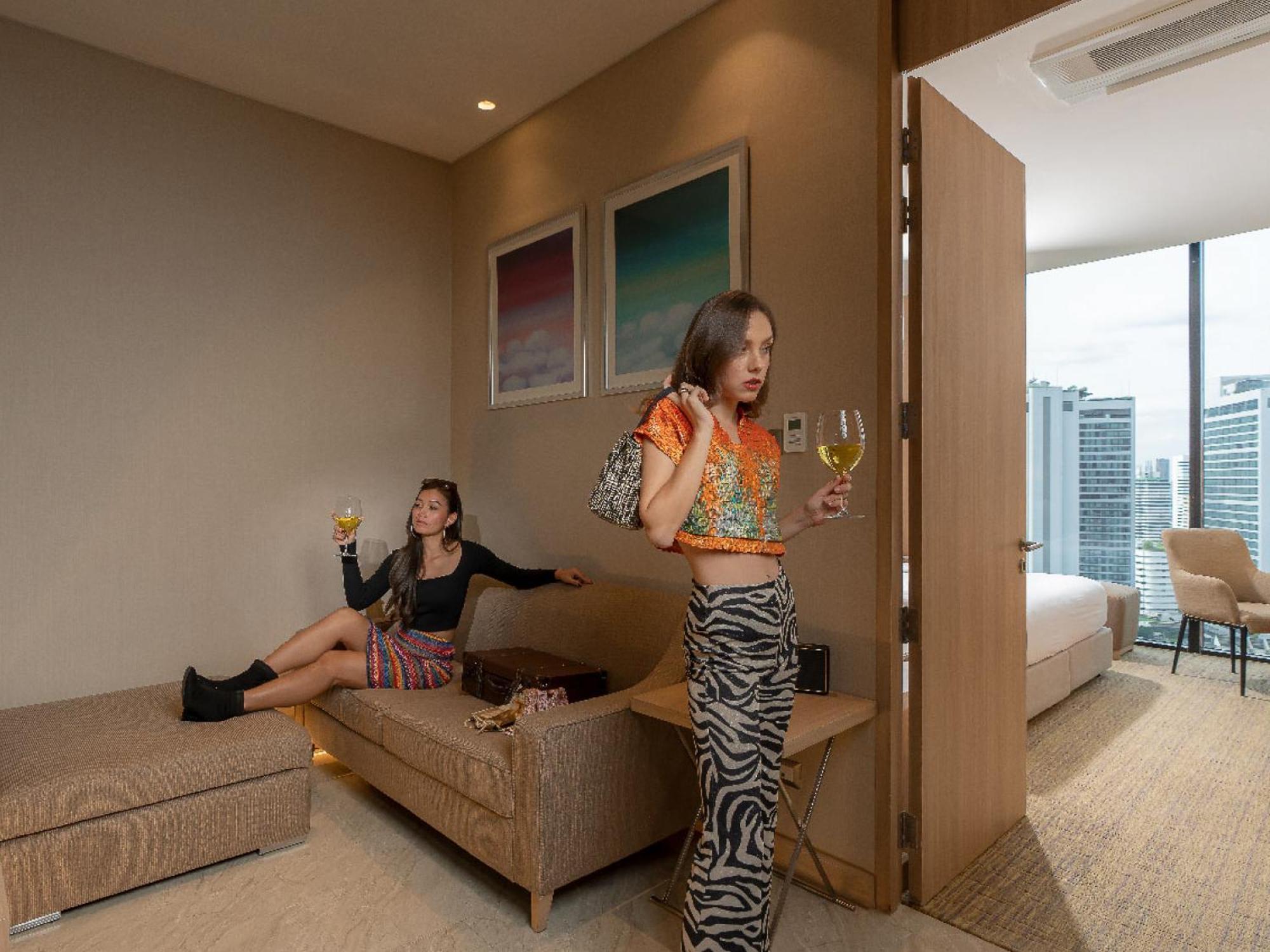 SkyView Grand Suites