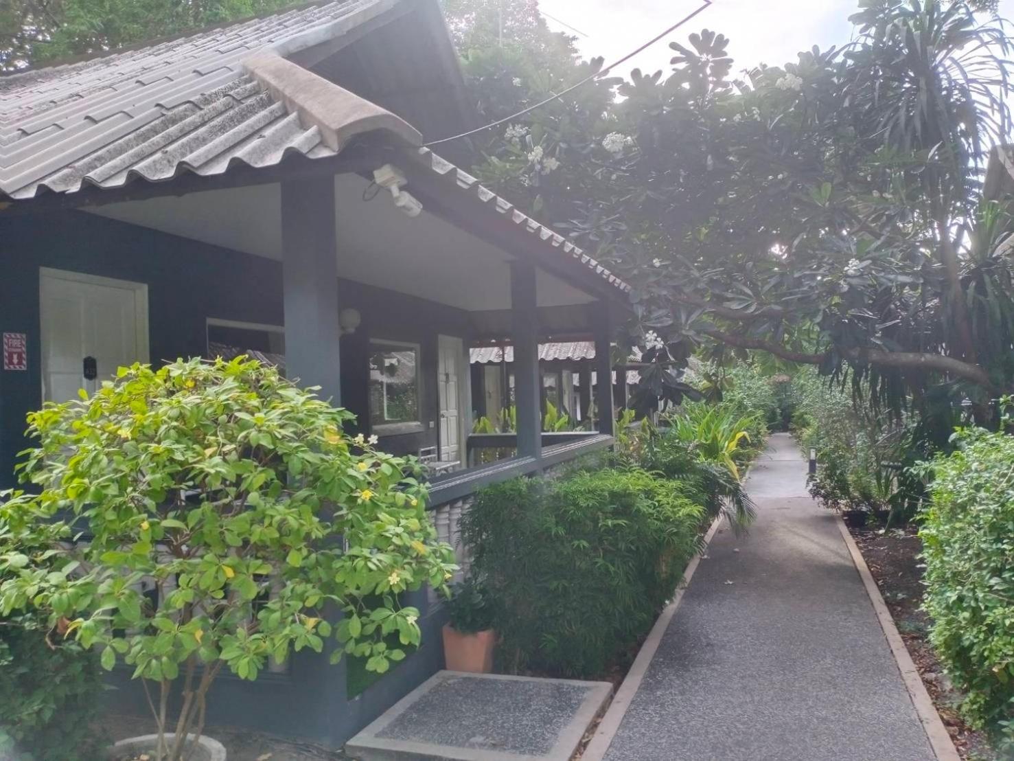 Deluxe Villa Garden View