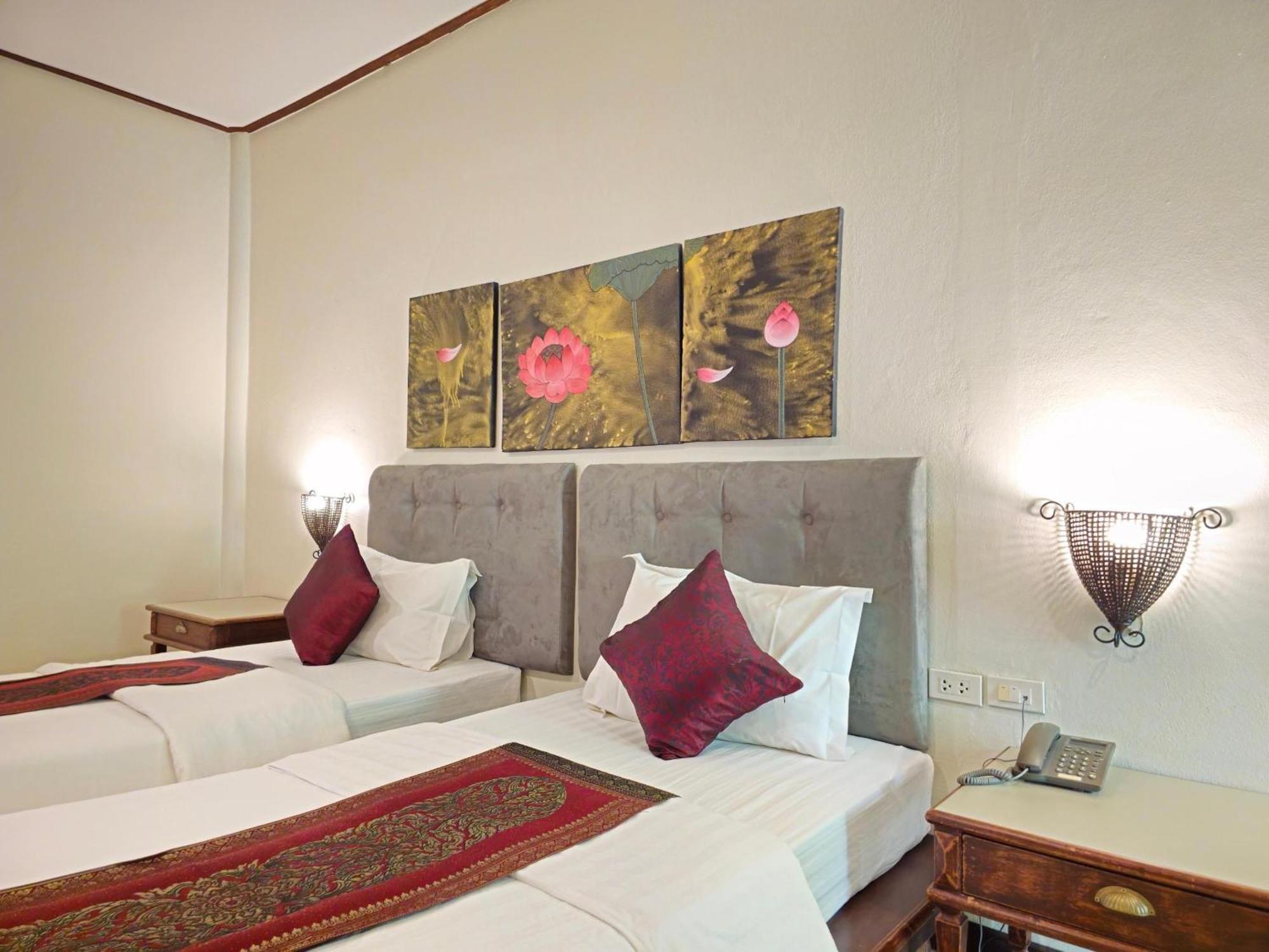 Superior Twin Room