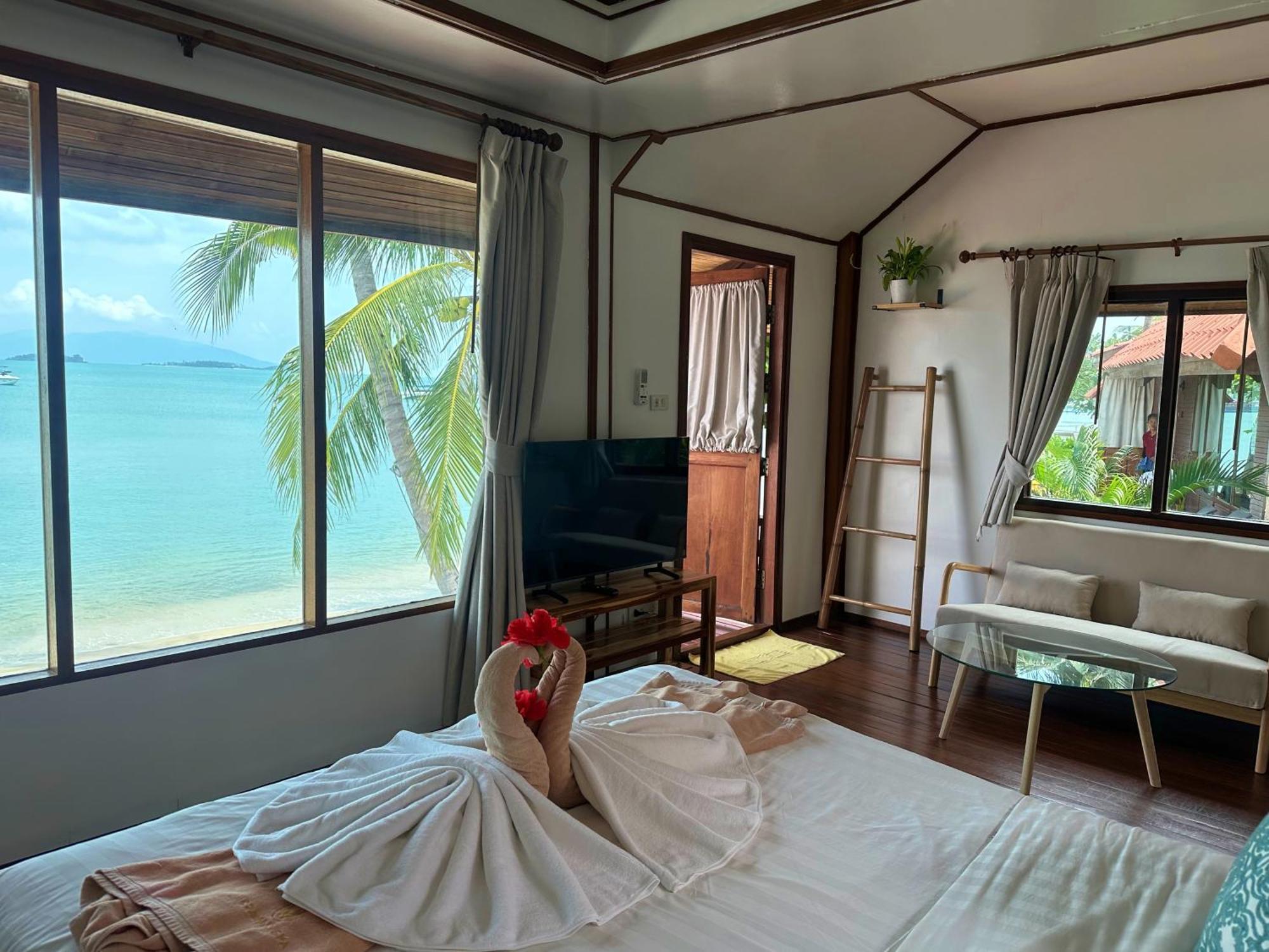 Mini Villa Beachfront "Annex"