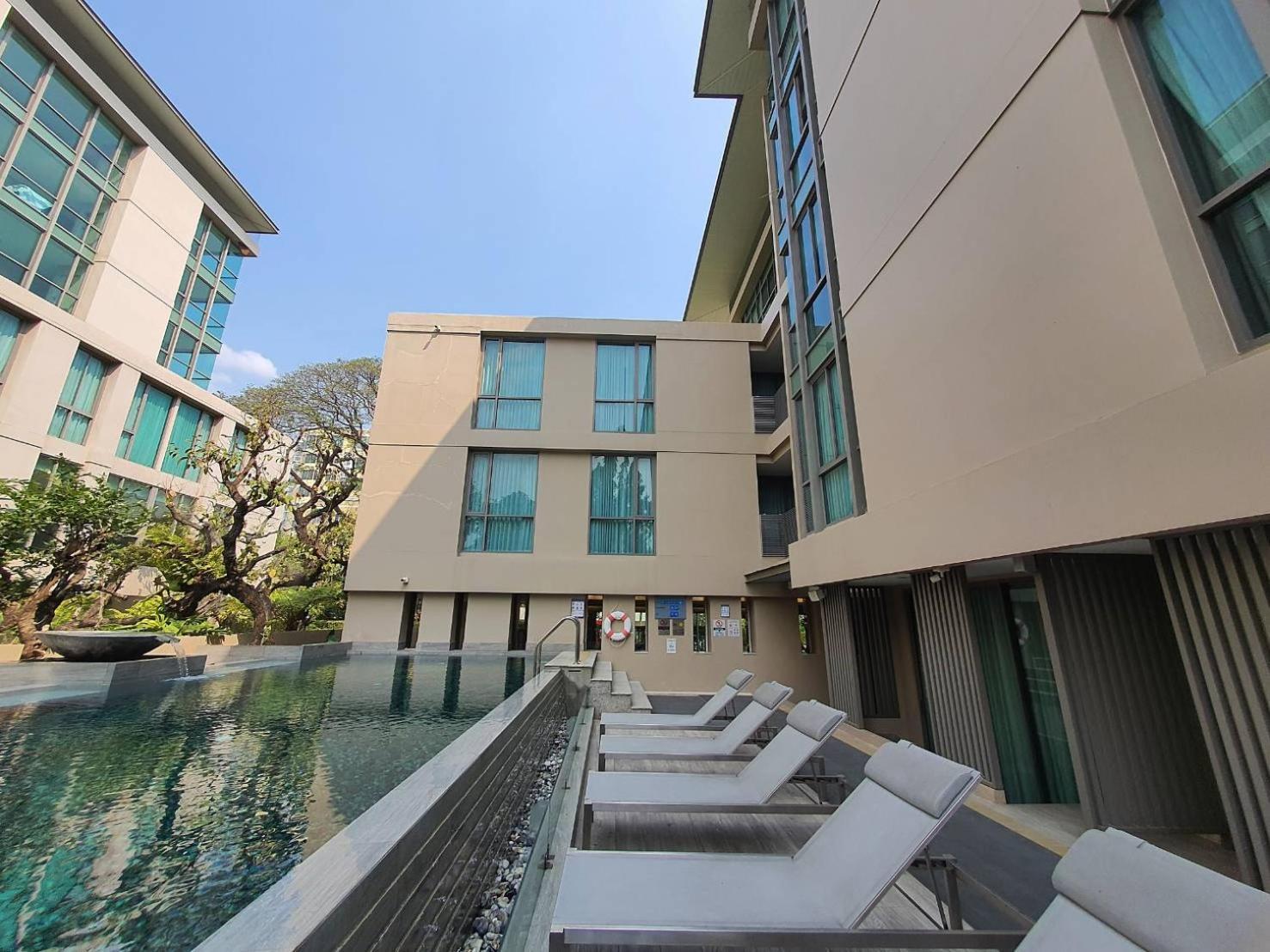 Twin Room Pool View