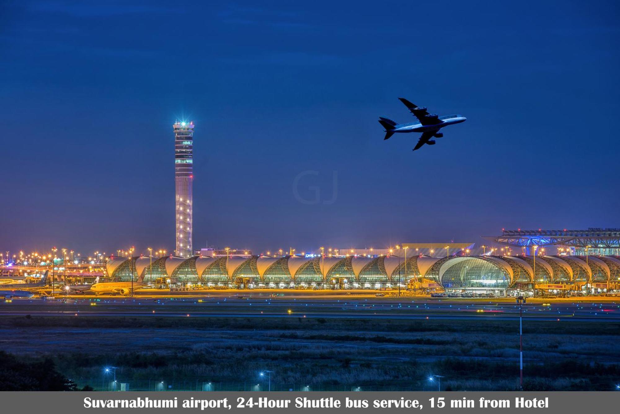 Superior Twin Room Round trip transfer Suvarnabhumi Airport