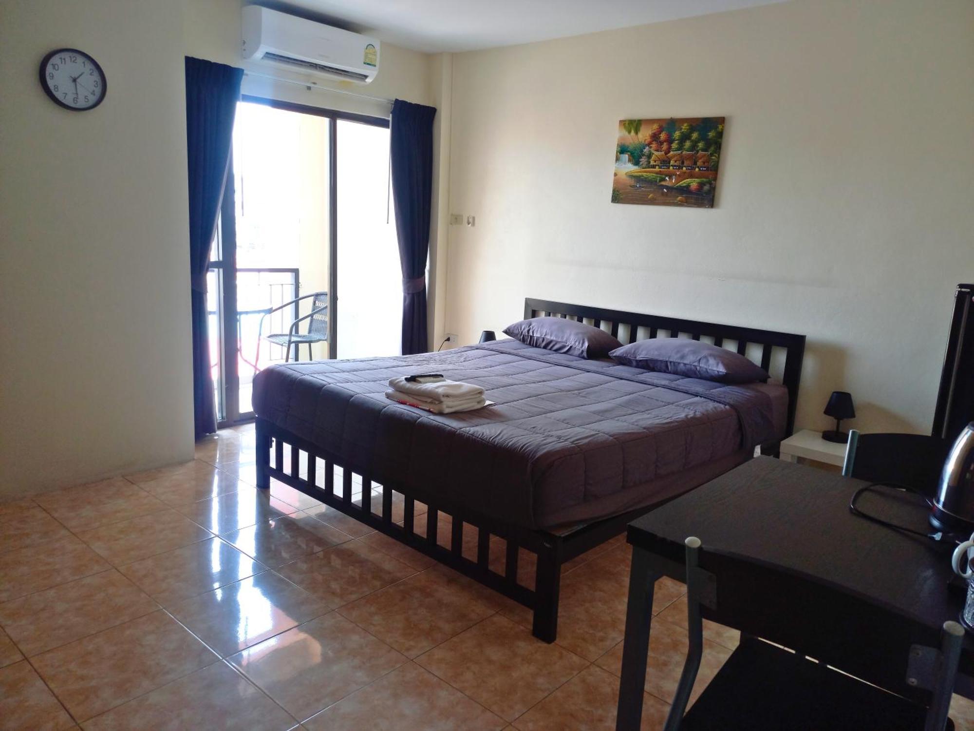 Chambre Double Supérieure avec Balcon - Vue sur Piscine