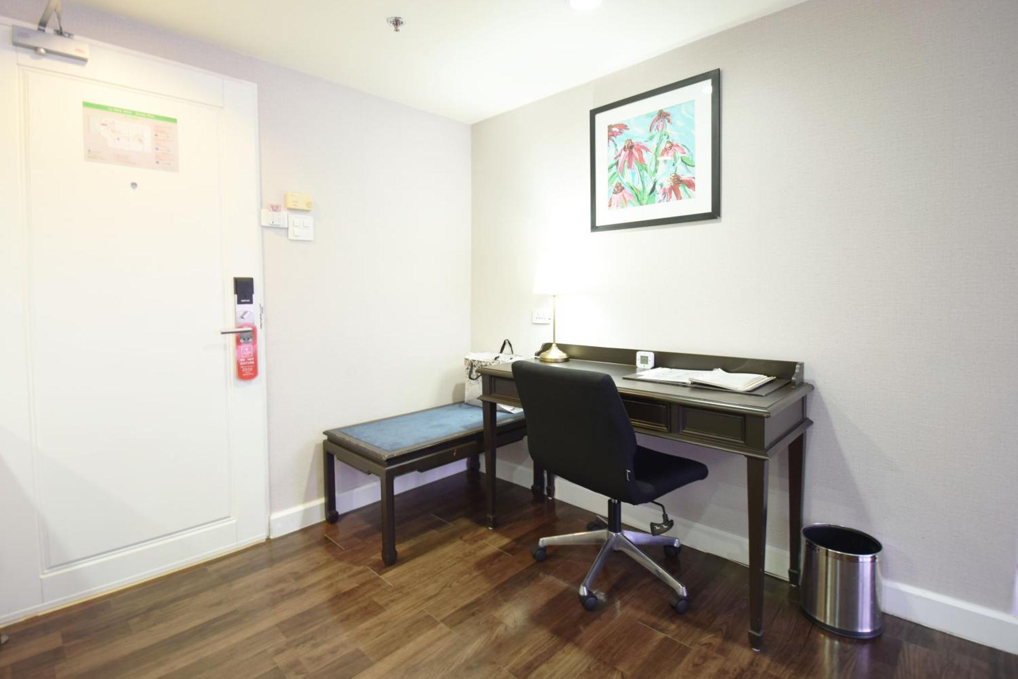 One Bedroom Suite
