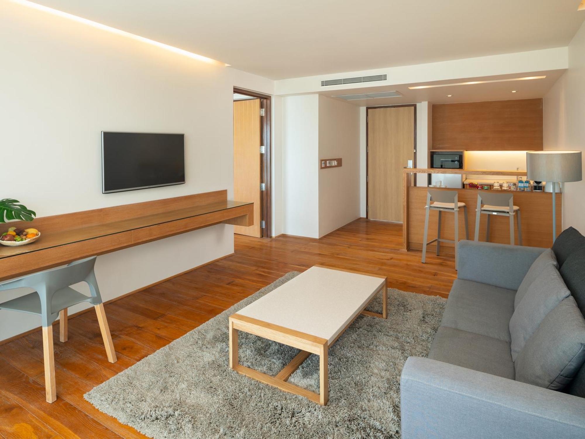 Deluxe Suite Sea View