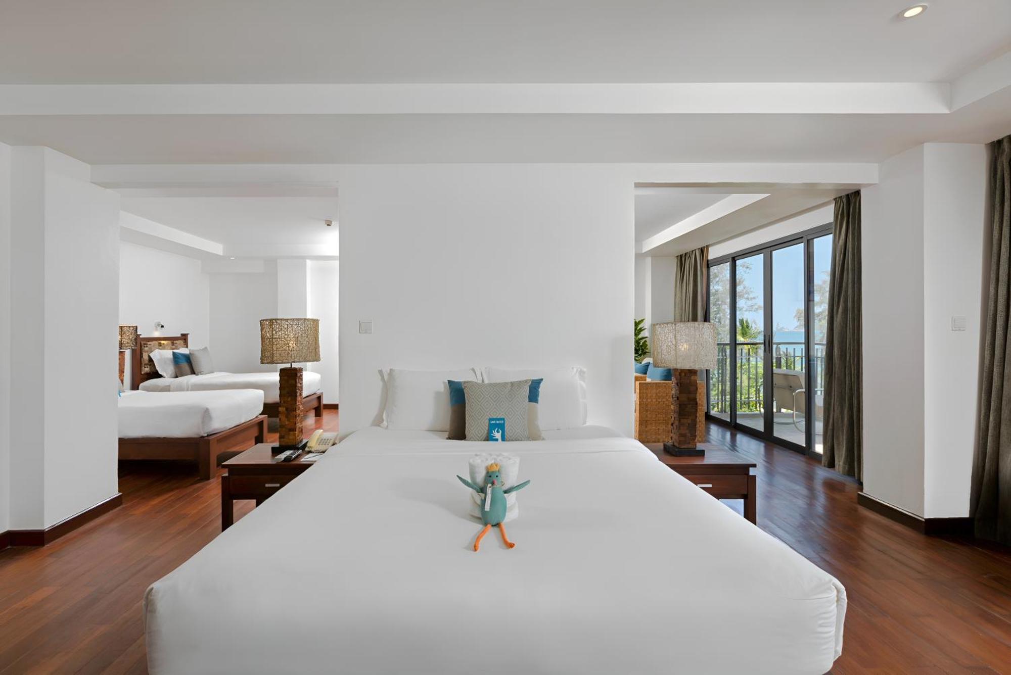 Deluxe Family Room
