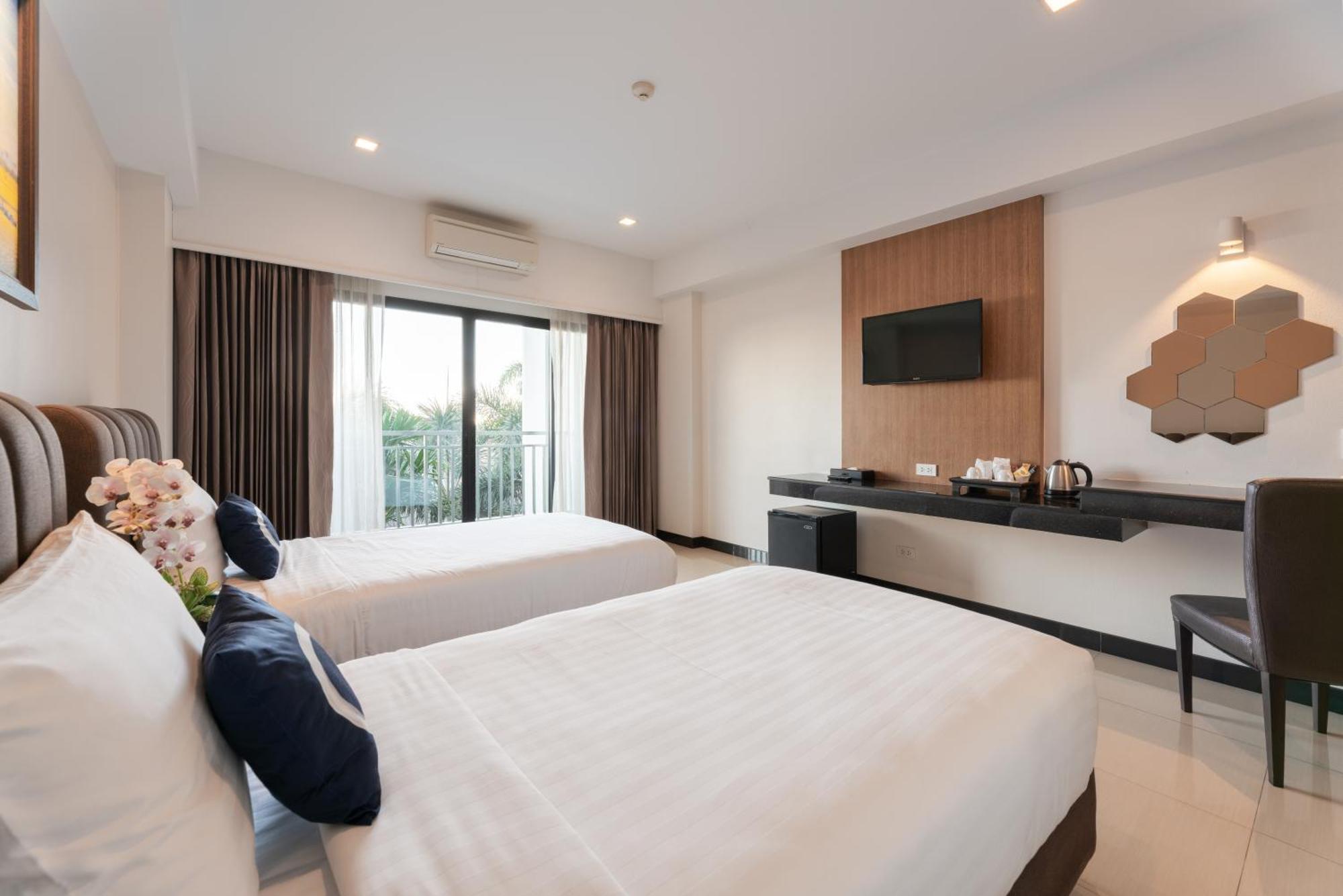 Deluxe Double or Twin Room Balcony