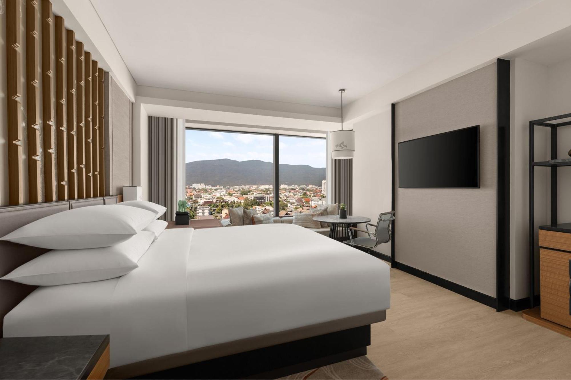Corner Room - King Bed,1585472080:JPEG