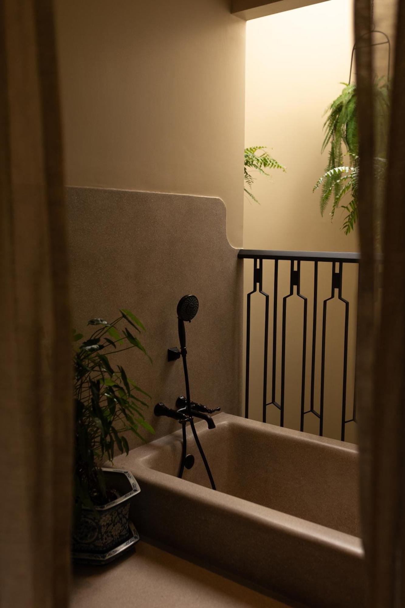 Single Room Bath