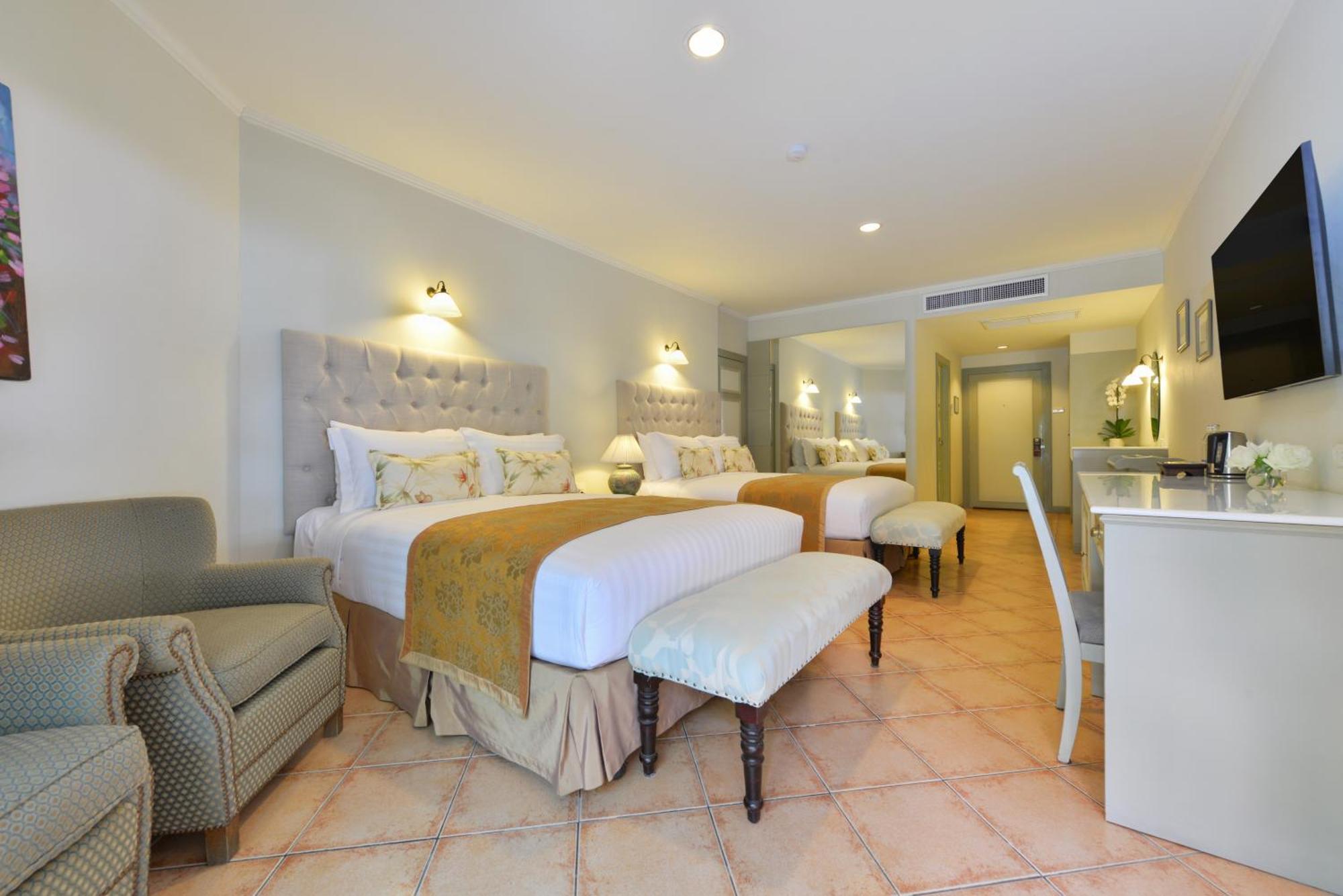 Pool Side Twin Room