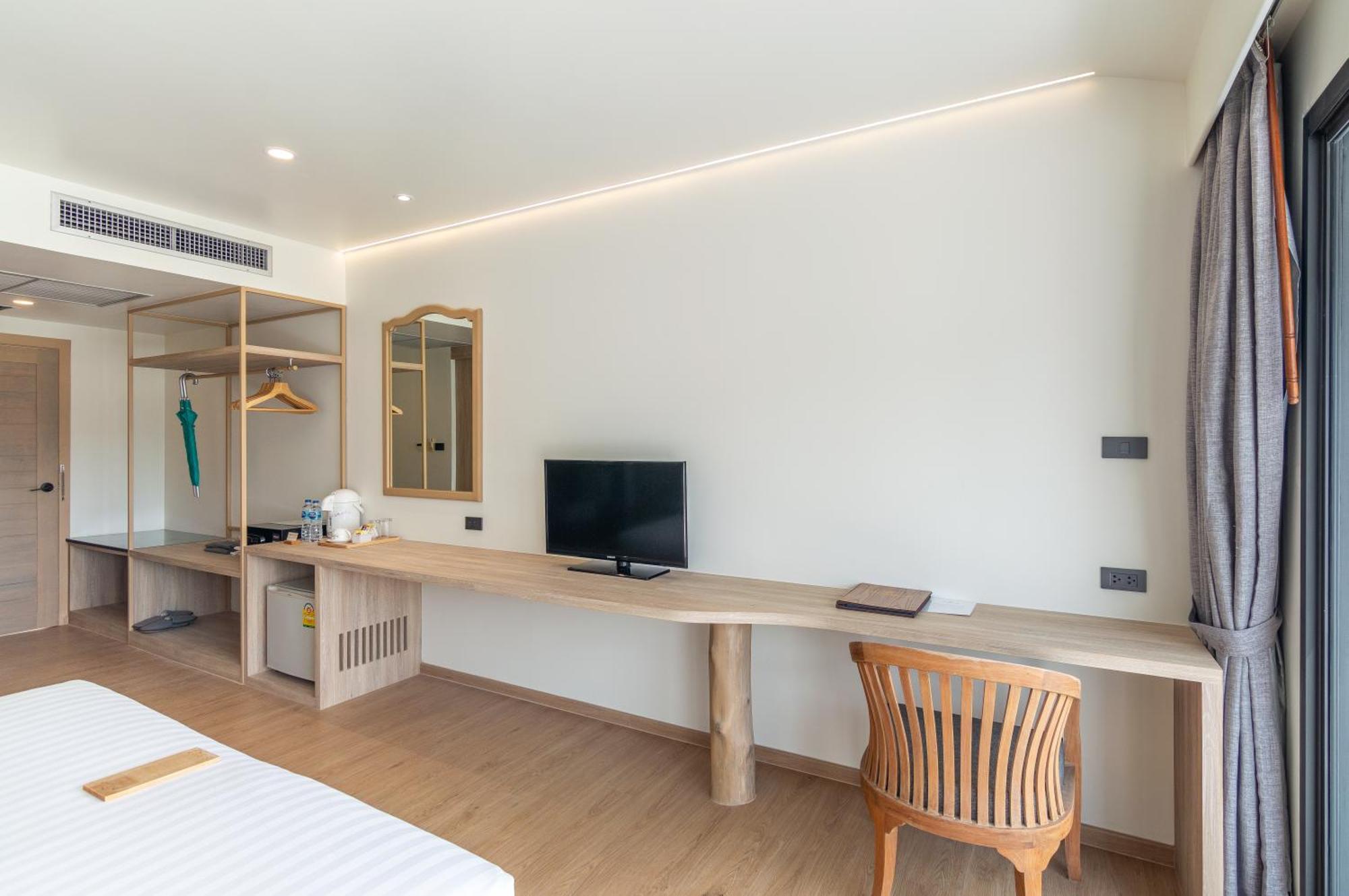 Deluxe Double or Twin Room Sea View