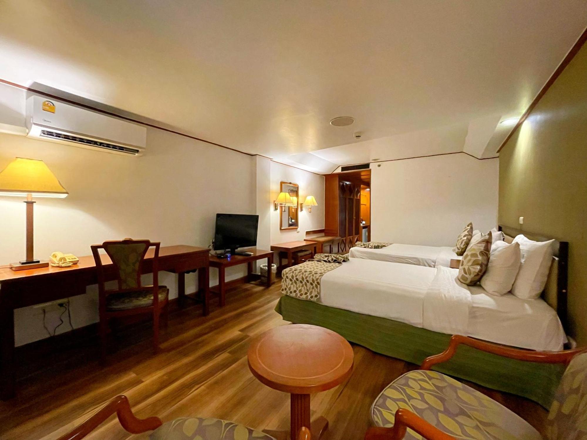 Superior Twin Room