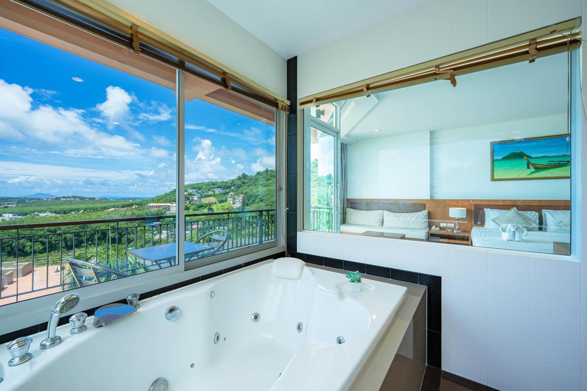King Suite Sea View