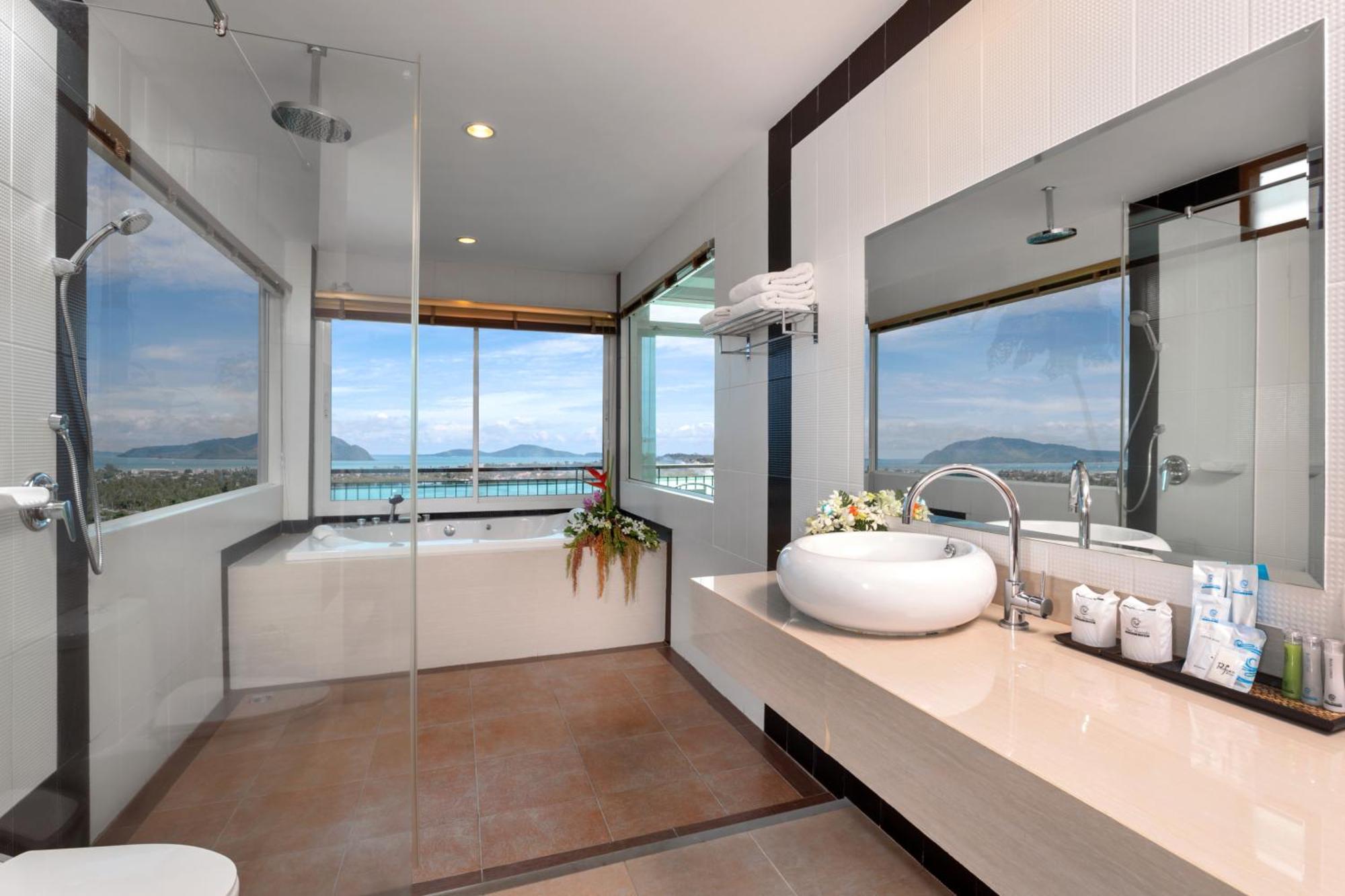 King Suite Sea View