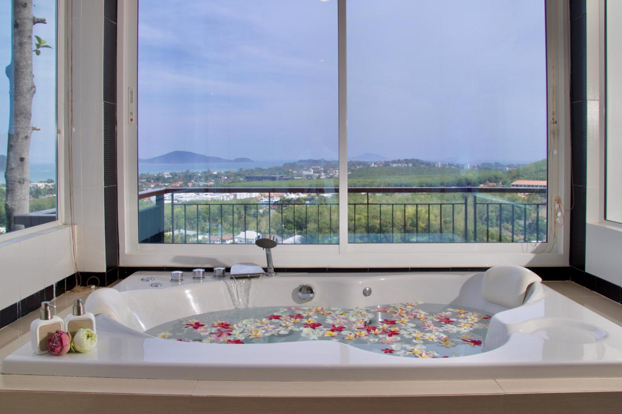 King Suite Sea View