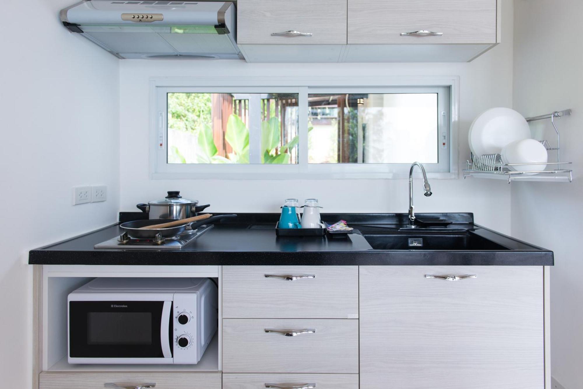 Hill Suite Kitchen