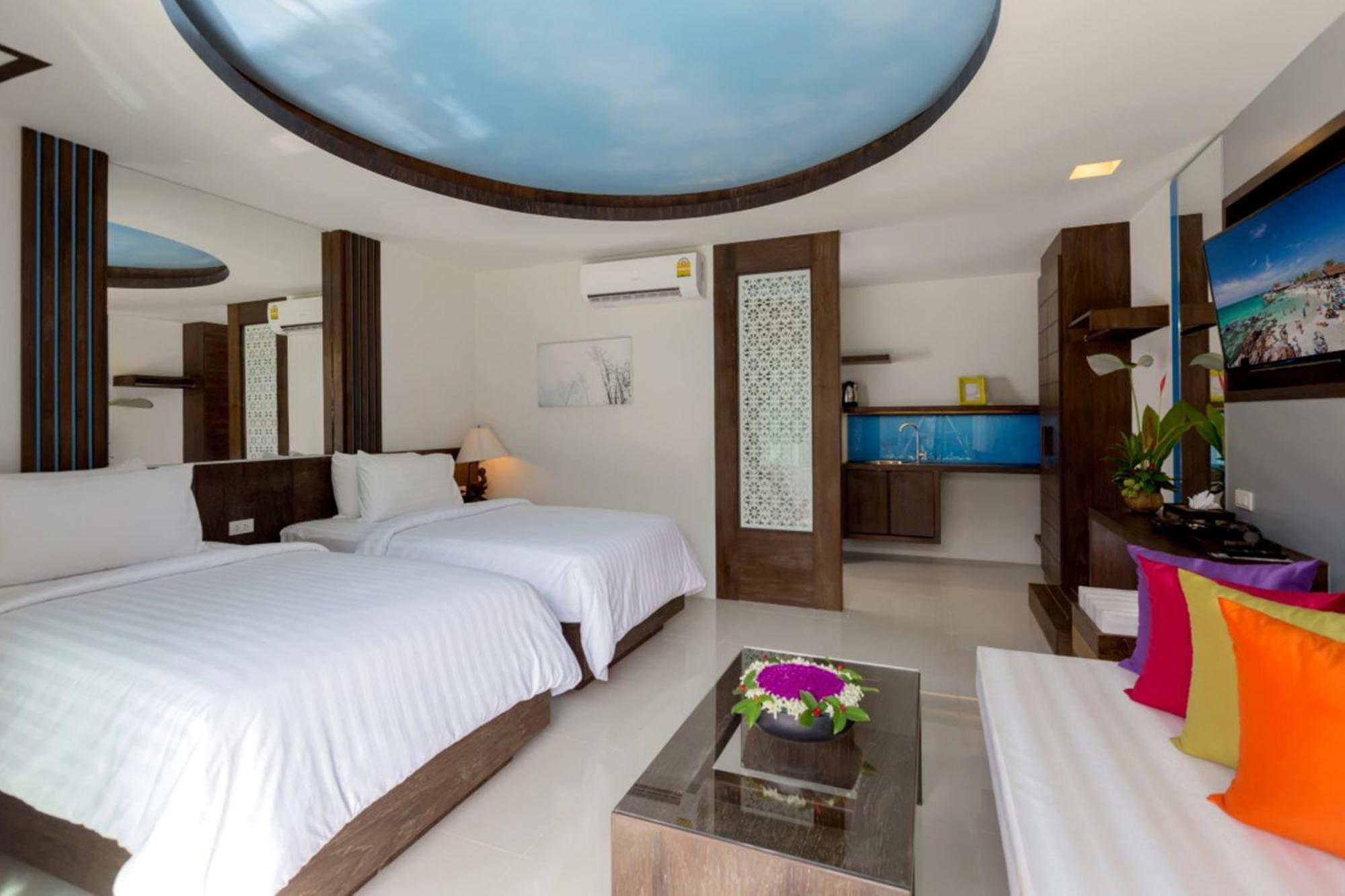 Deluxe Double or Twin Room