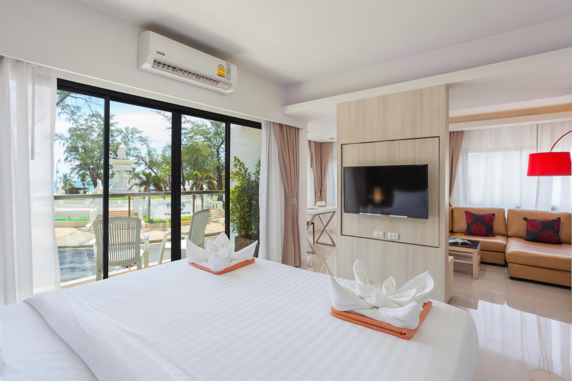 Coral Junior Suite