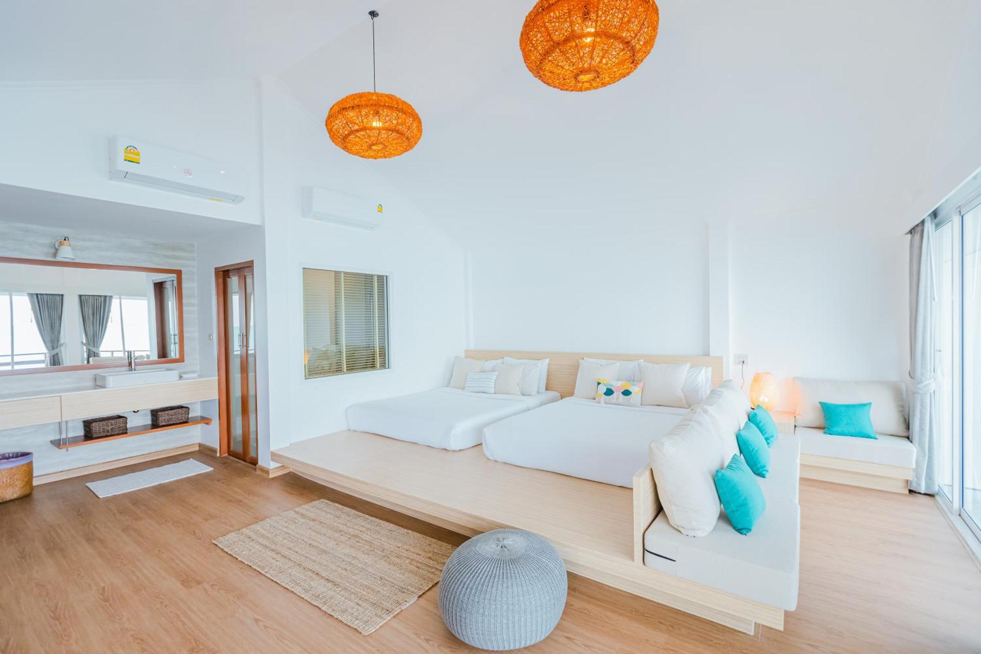 Deluxe Quadruple Room