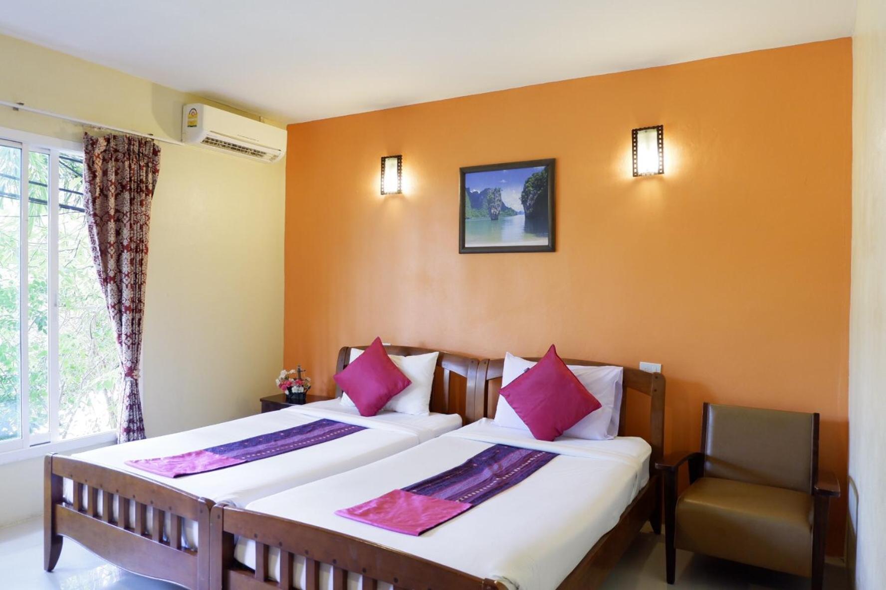 Economy Twin Room
