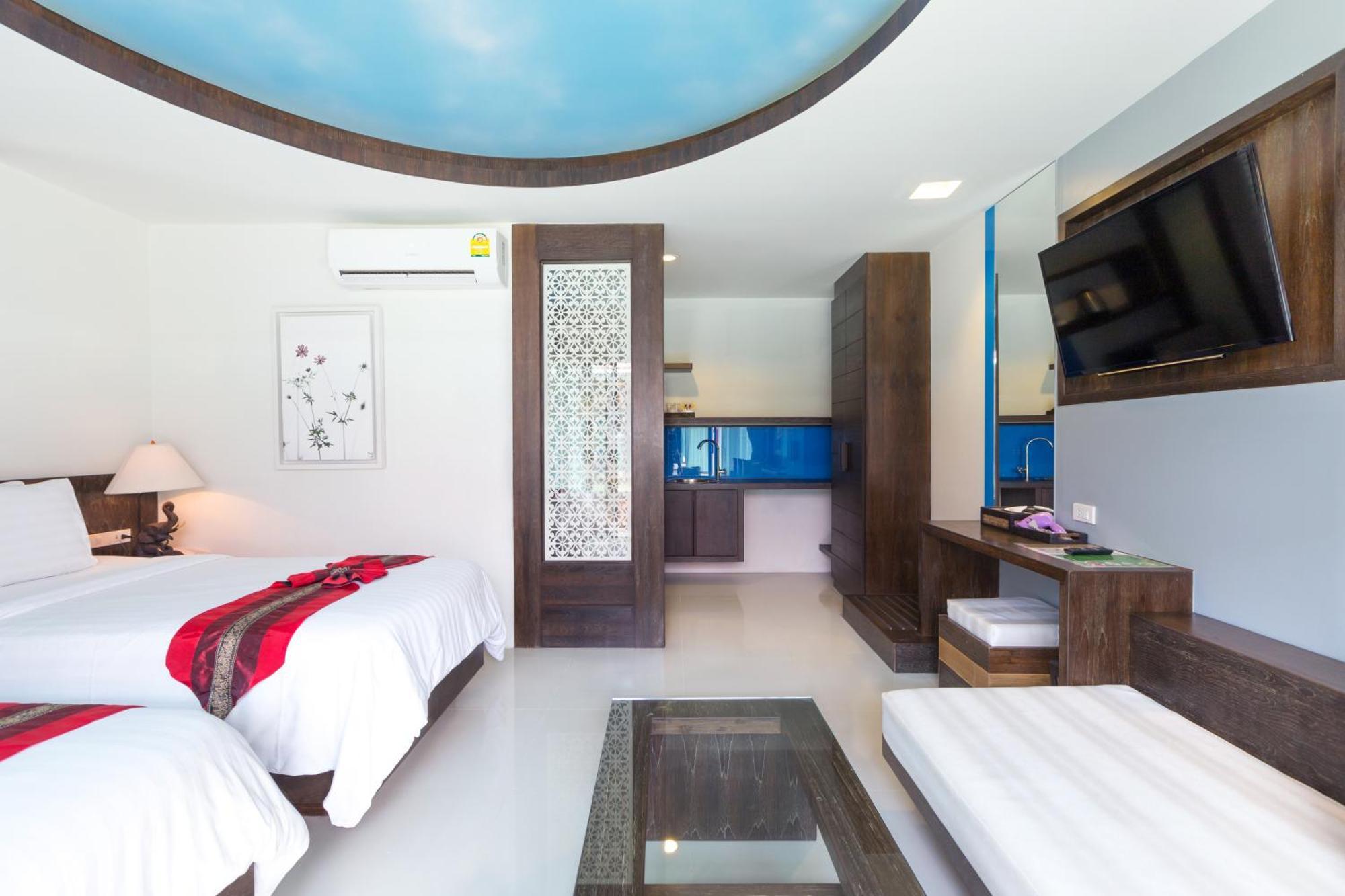 Deluxe Double or Twin Room