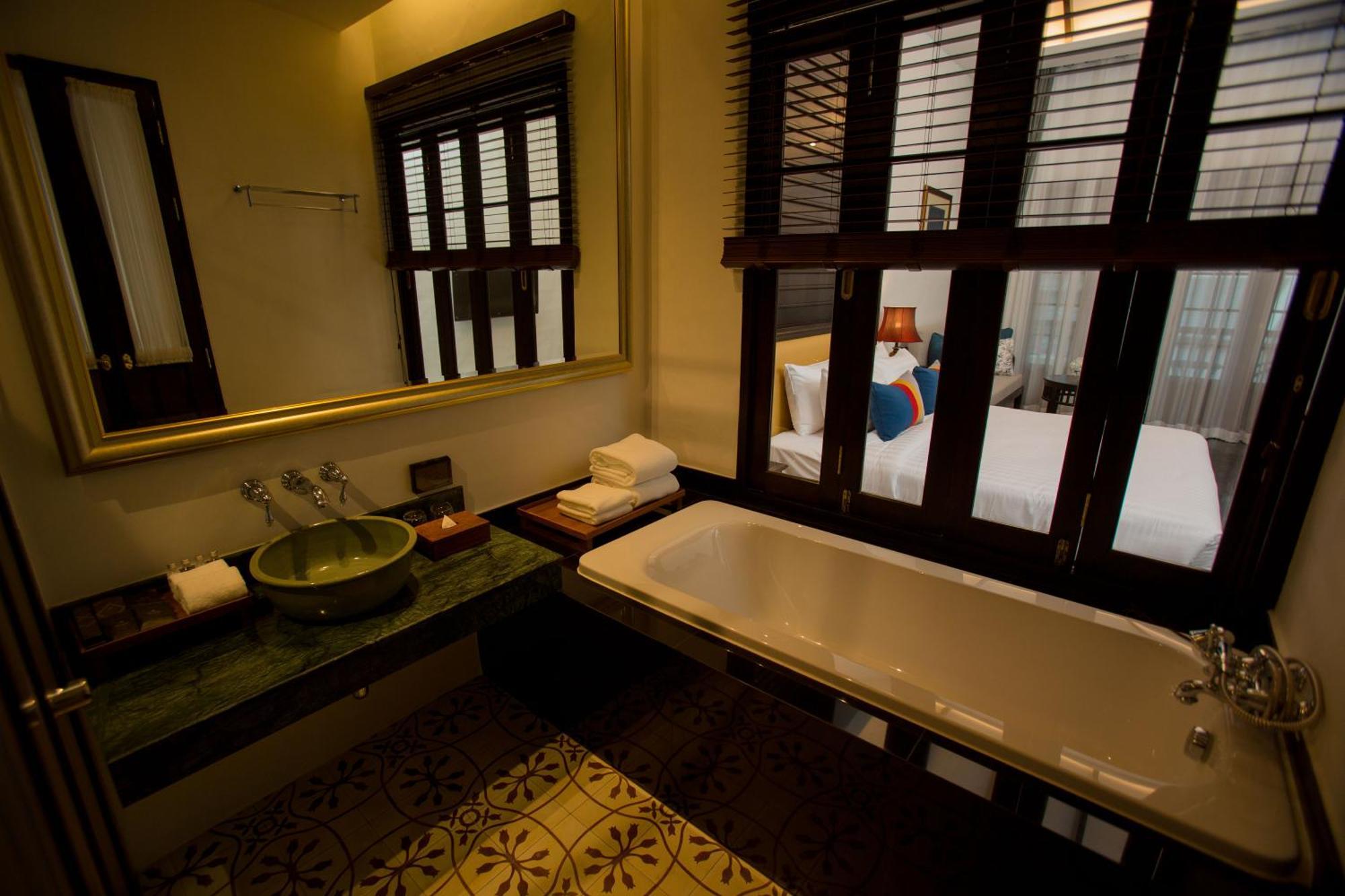 Deluxe Double or Twin Room Balcony