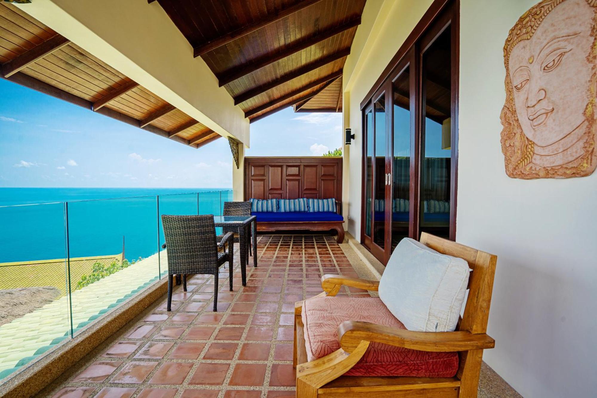 One-Bedroom Jacuzzi Villa Ocean View