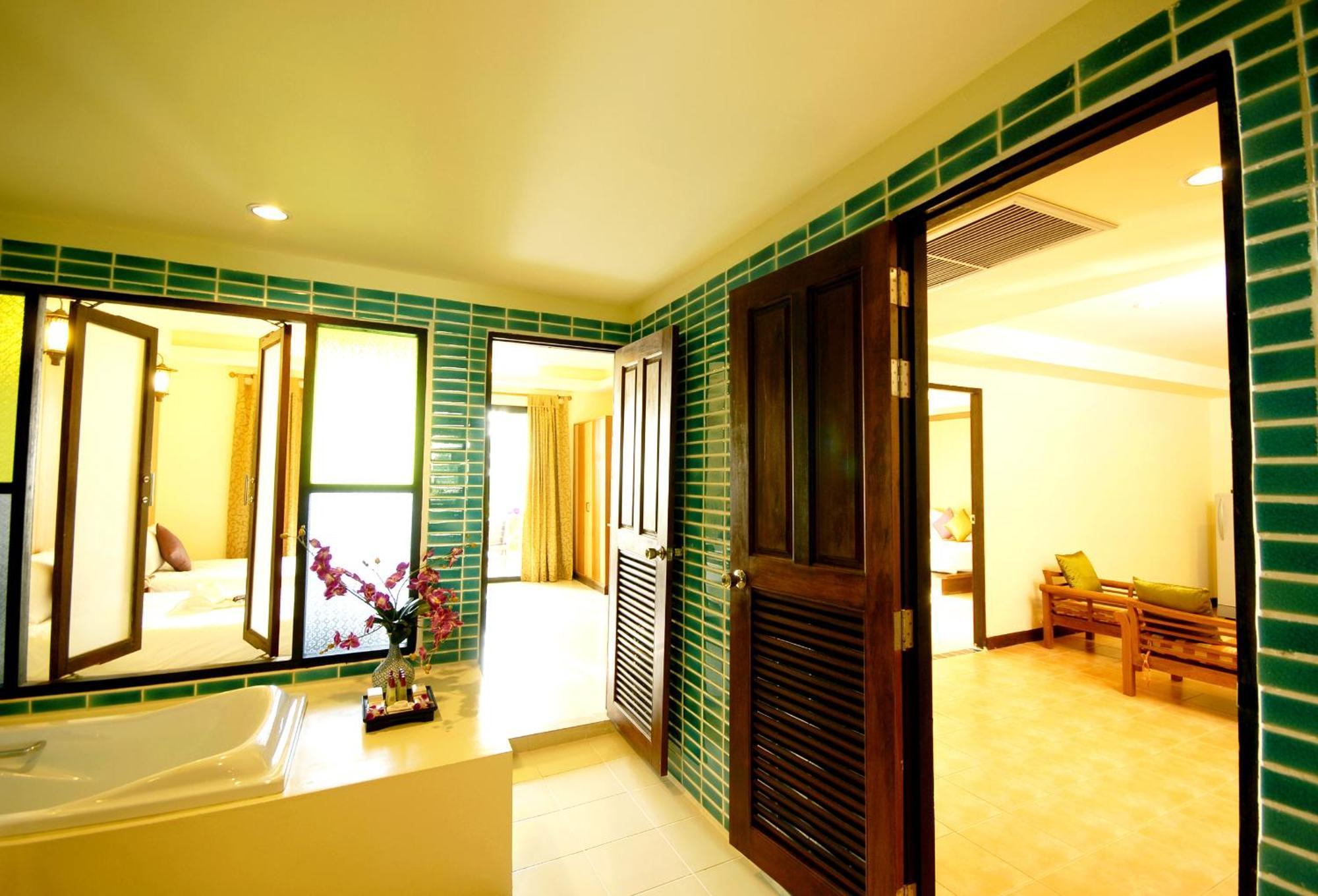 Family Room 2 Bedrooms
