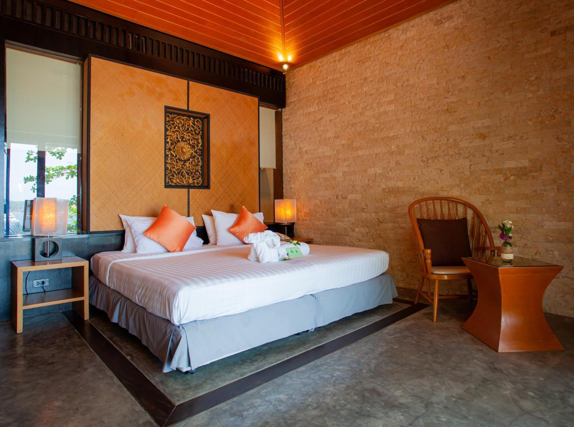Pavillion Deluxe Double Room