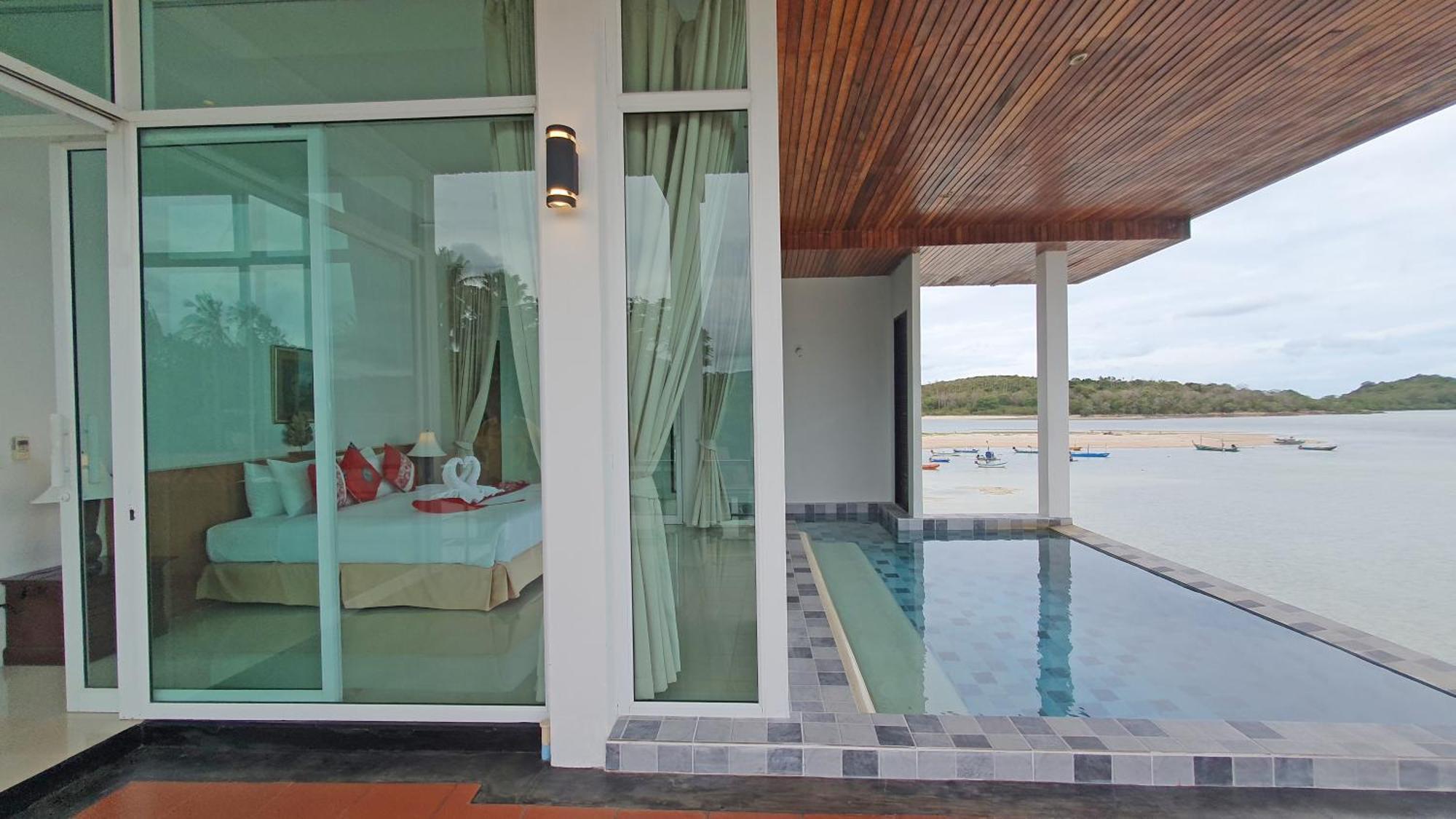 Suite with Private Pool